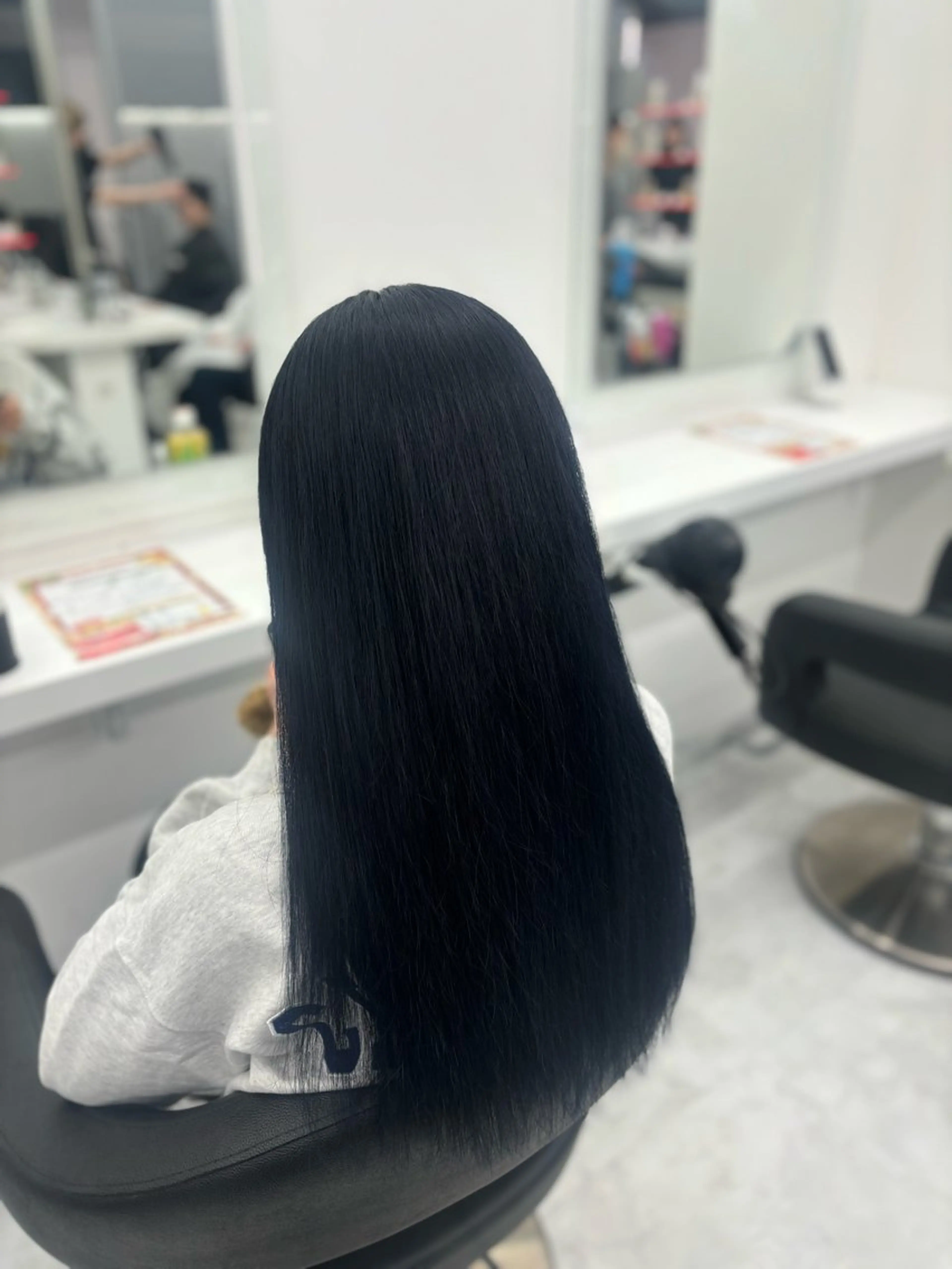 ロング カラー ヘアカラー トリートメント 🤍レイヤー/顔周り 暖色hirari🤍のヘアスタイル