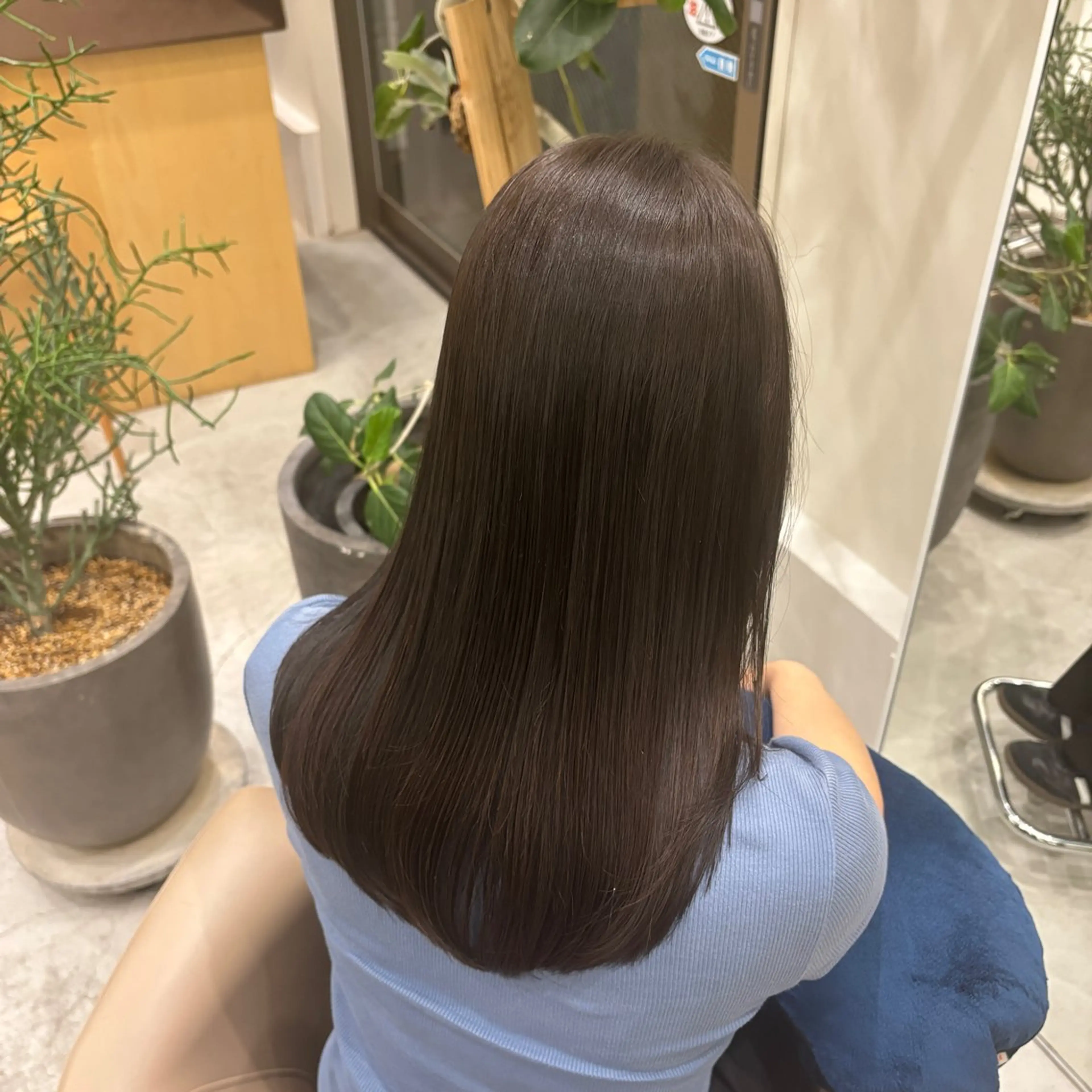 ミディアム カラー rion🪽 /ワンカラーのヘアスタイル
