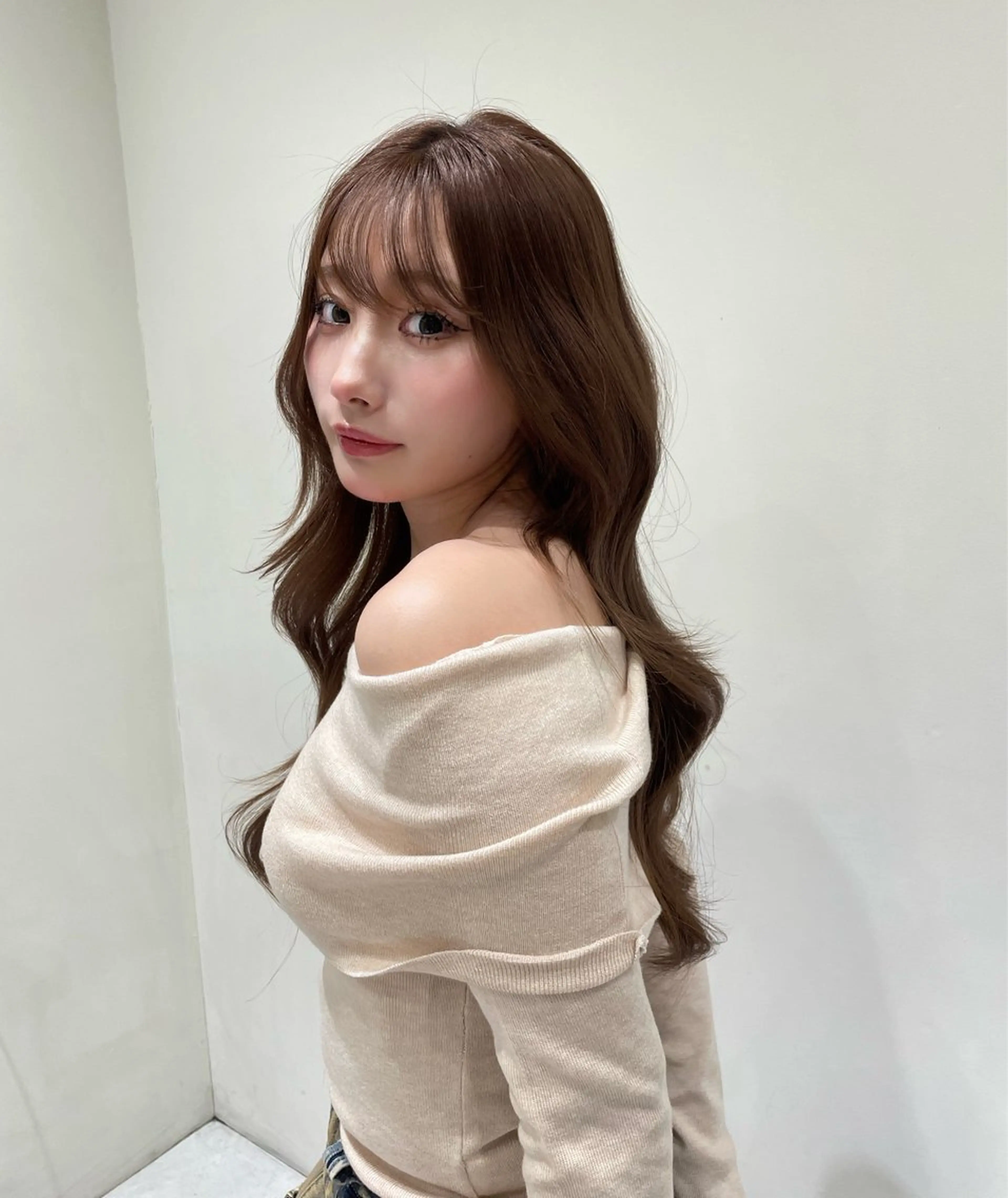ロング 透明感カラー Jilblanアオイのヘアスタイル