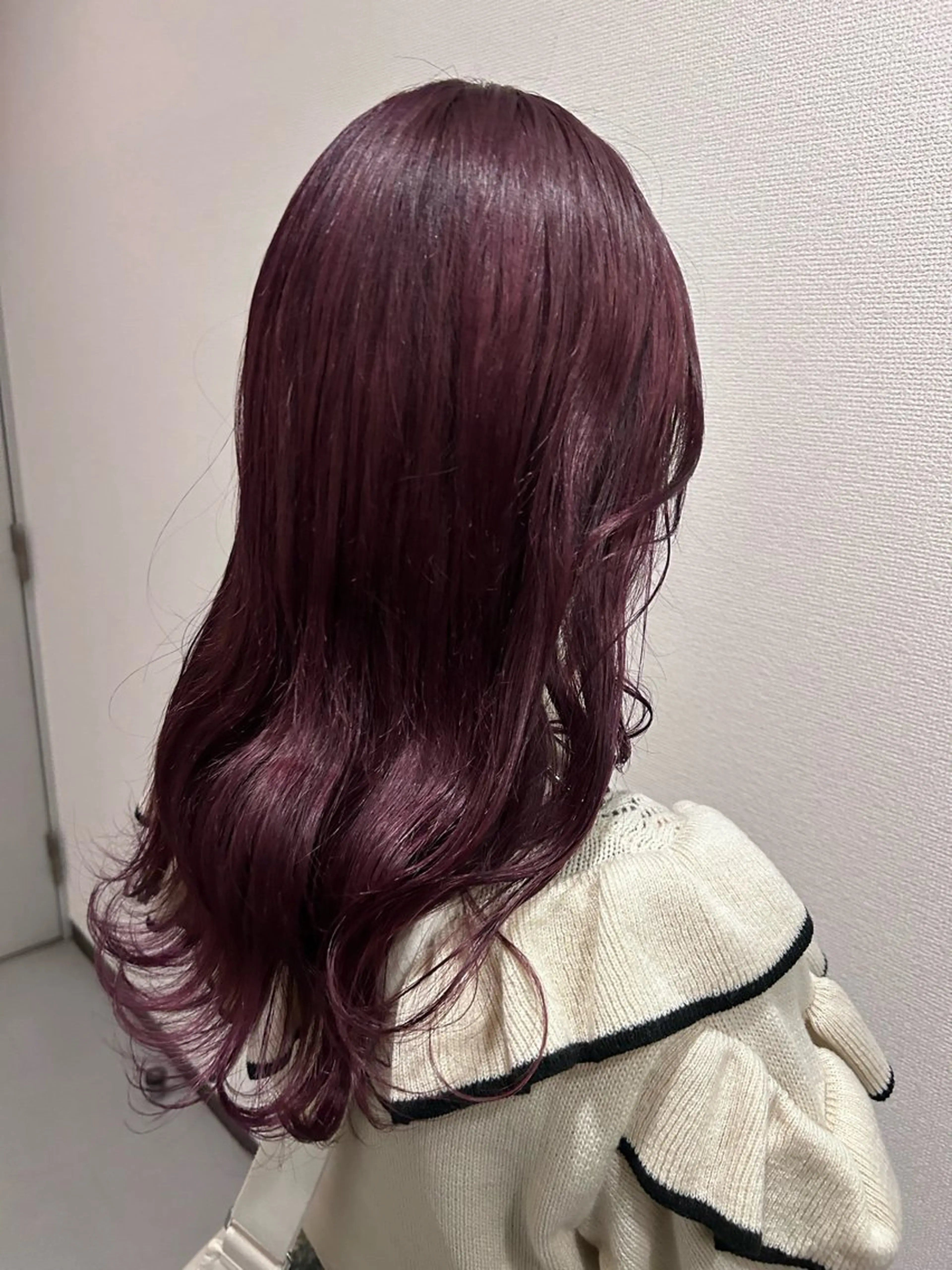 ロング カラー ブリーチ ケアブリーチ ピンクカラー バイオレットカラー ヘアカラー SALOWIN 新宿三丁目me+所属・レイヤー/ボブ/ 髪質改善/石井ハルカのヘアスタイル