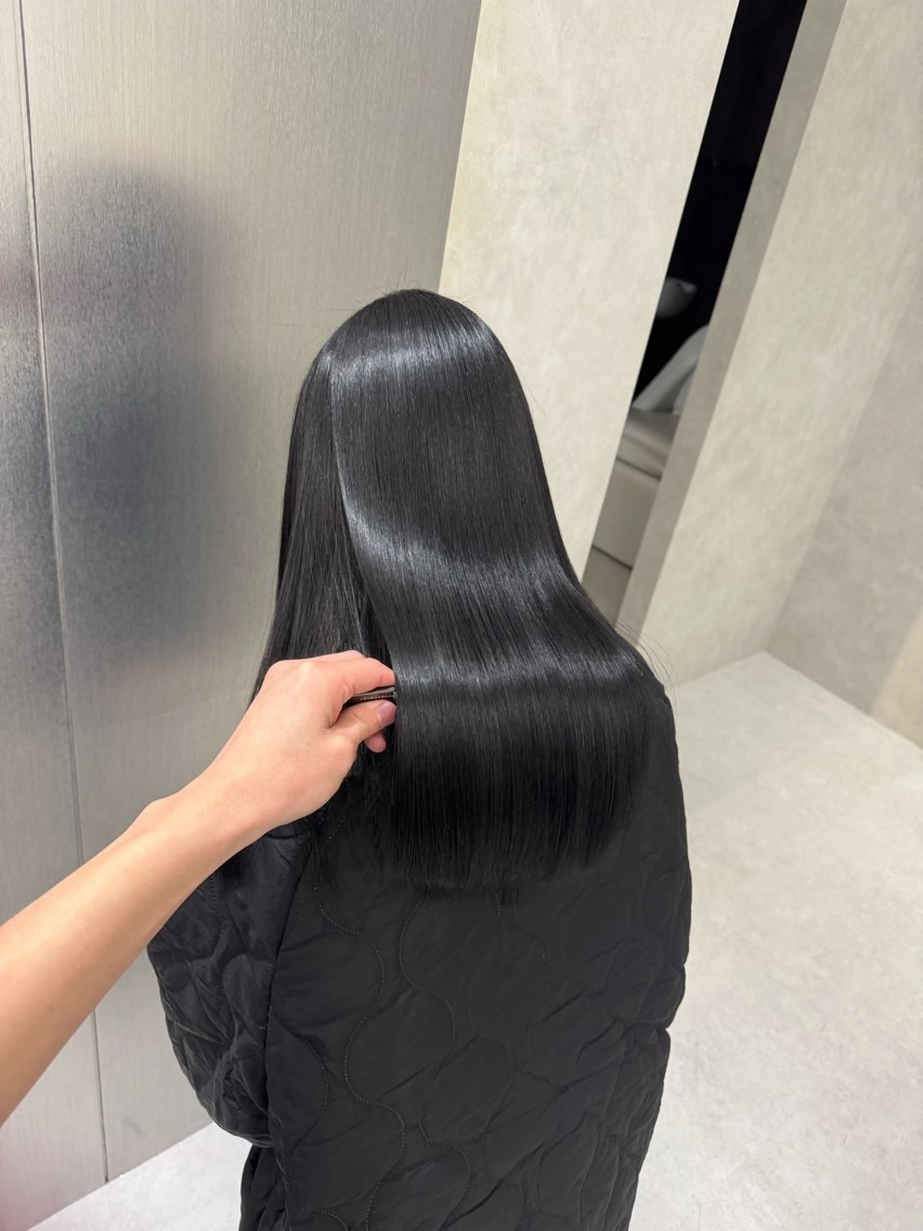 ロング カット ヘアカラー 縮毛矯正 トリートメント SALOWIN east店6F所属・TAKUMI 【美髪特化】のヘアスタイル