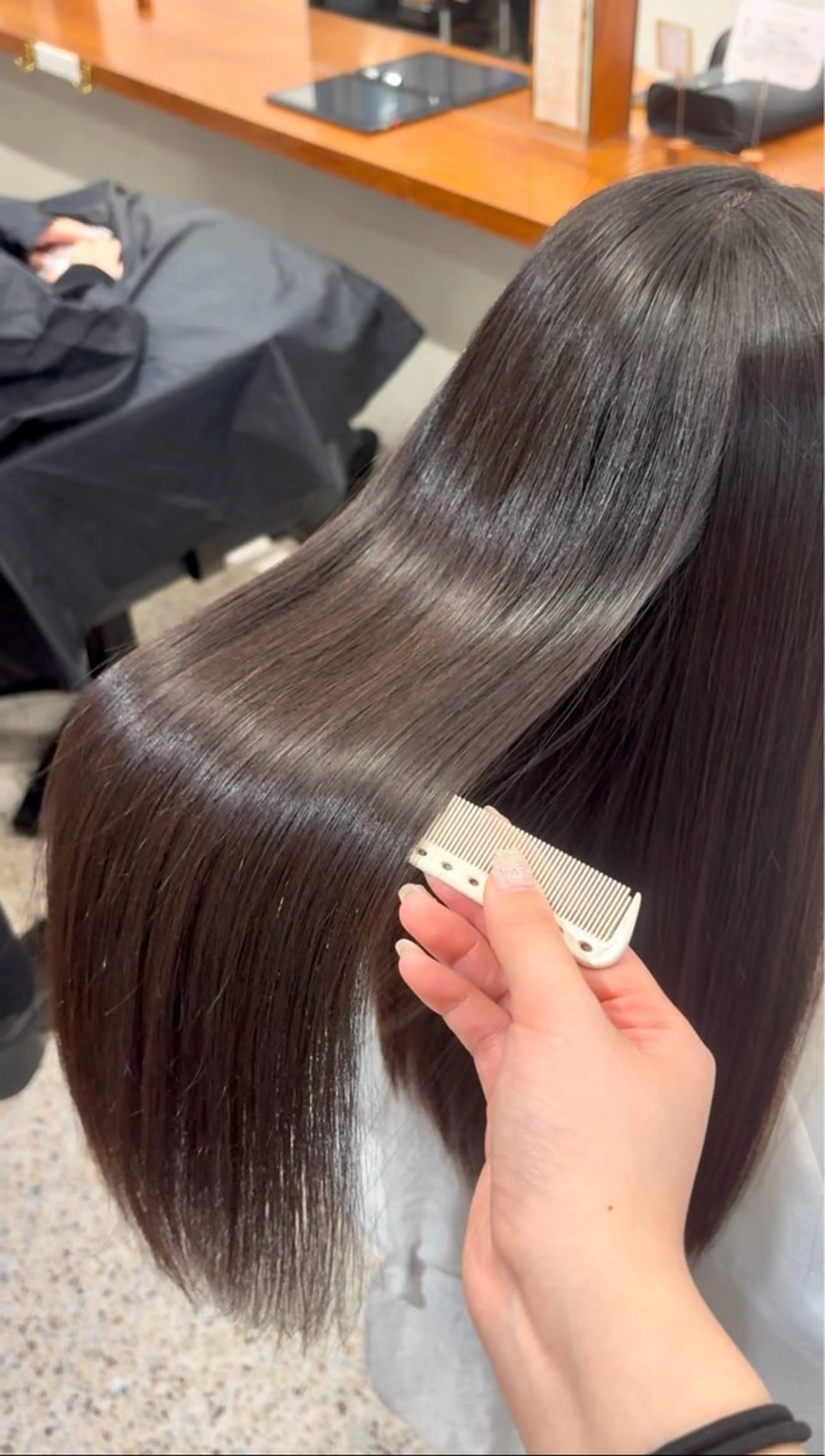 【 minimo限定価格🪽】   イルミナカラー＋髪質改善Aujua4.5step式トリートメント🫧の写真