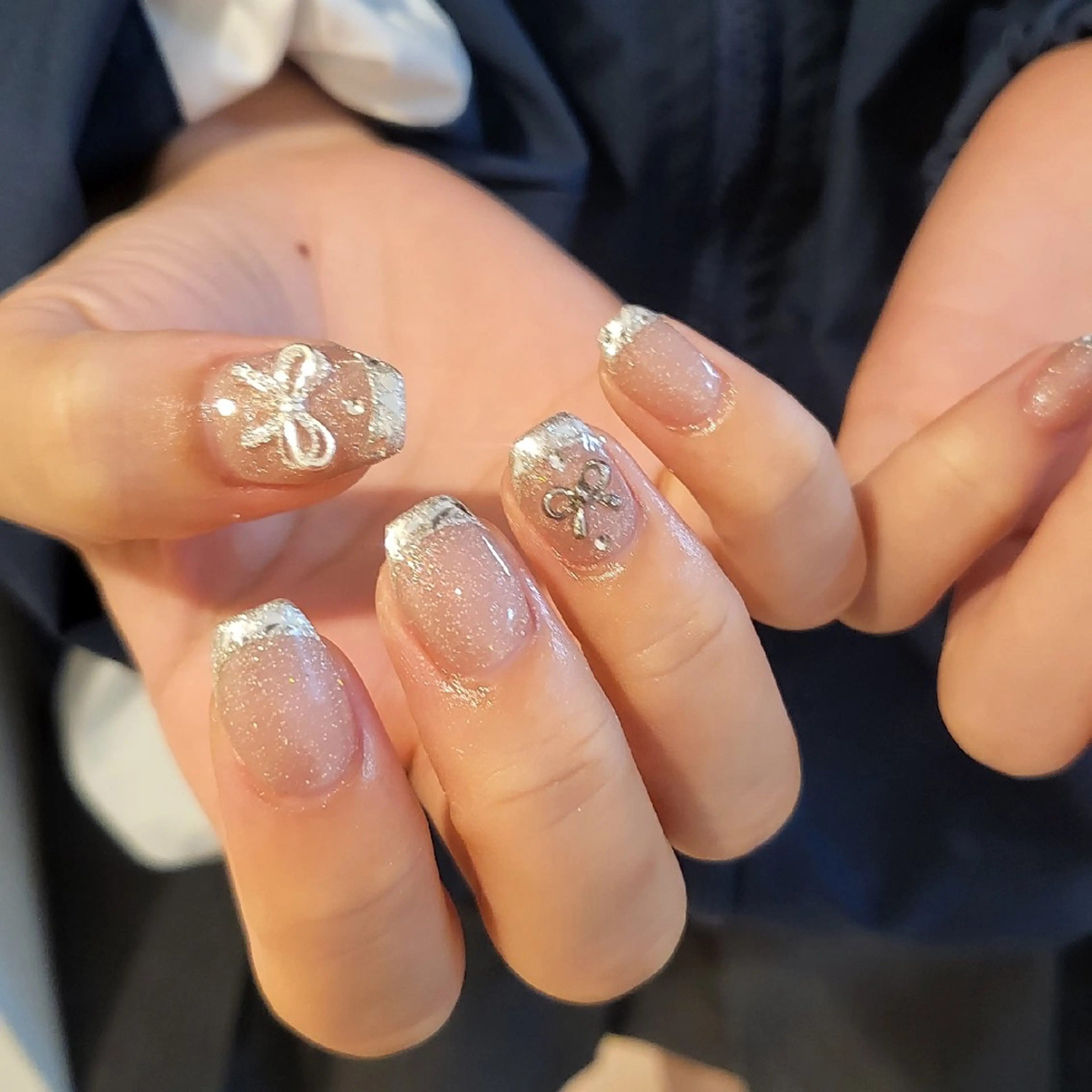 ネイル ハンドネイル フットネイル ハンドケア ease NAIL SALONのネイルデザイン