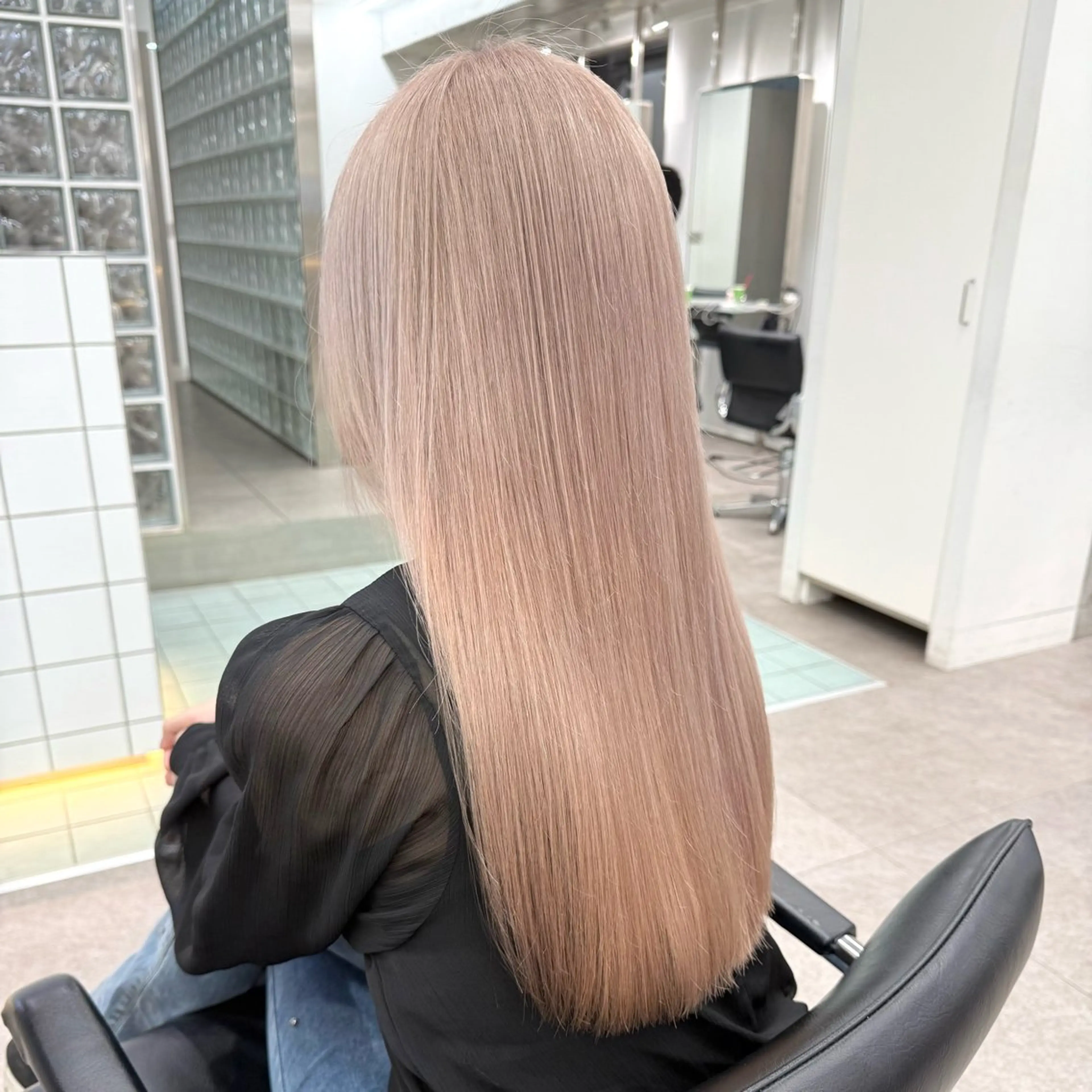 ロング カラー ベージュカラー ハイトーンカラー リタッチモデル募集中 /りな⭐️のヘアスタイル