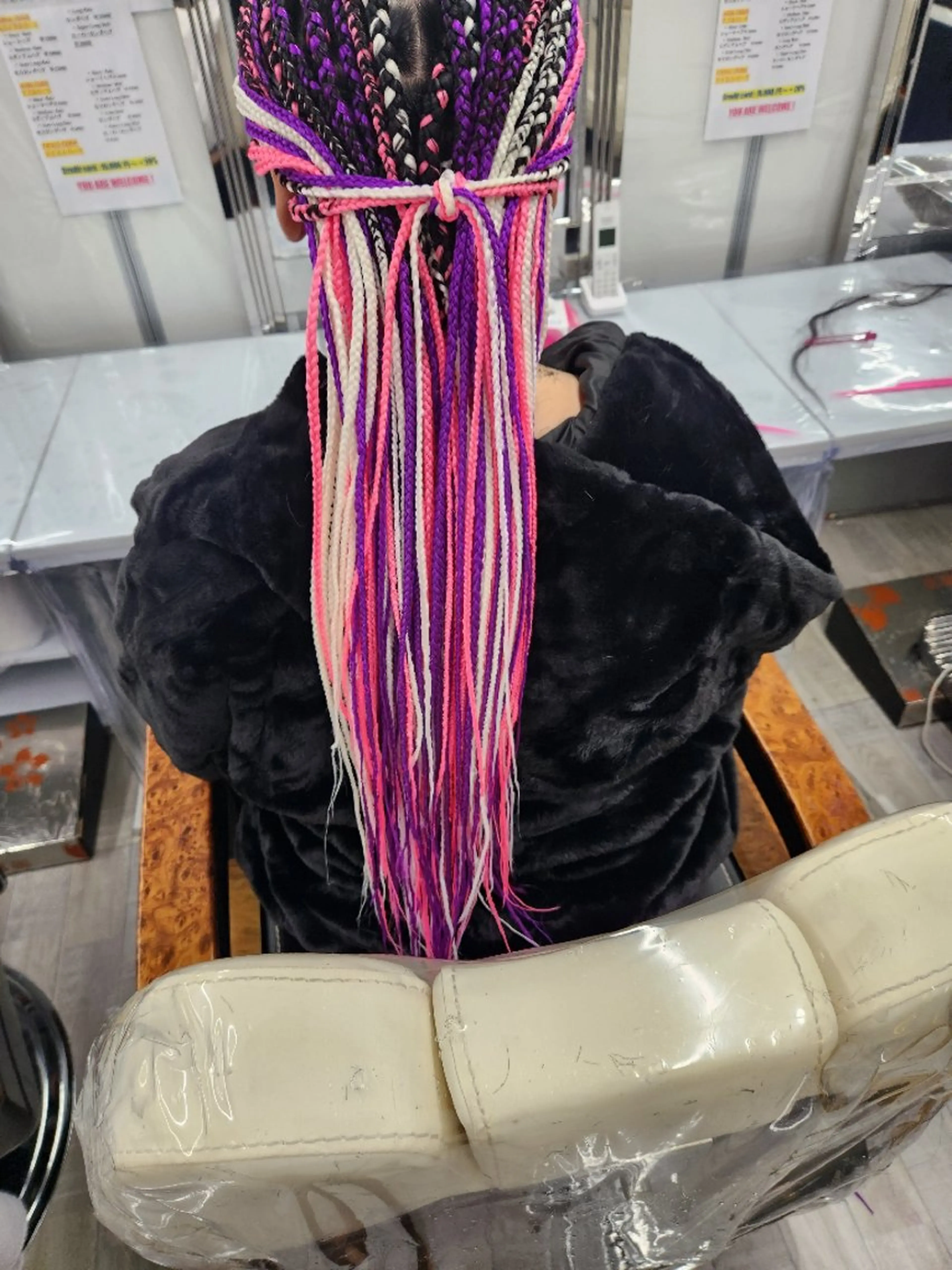  渡辺 マリのヘアスタイル
