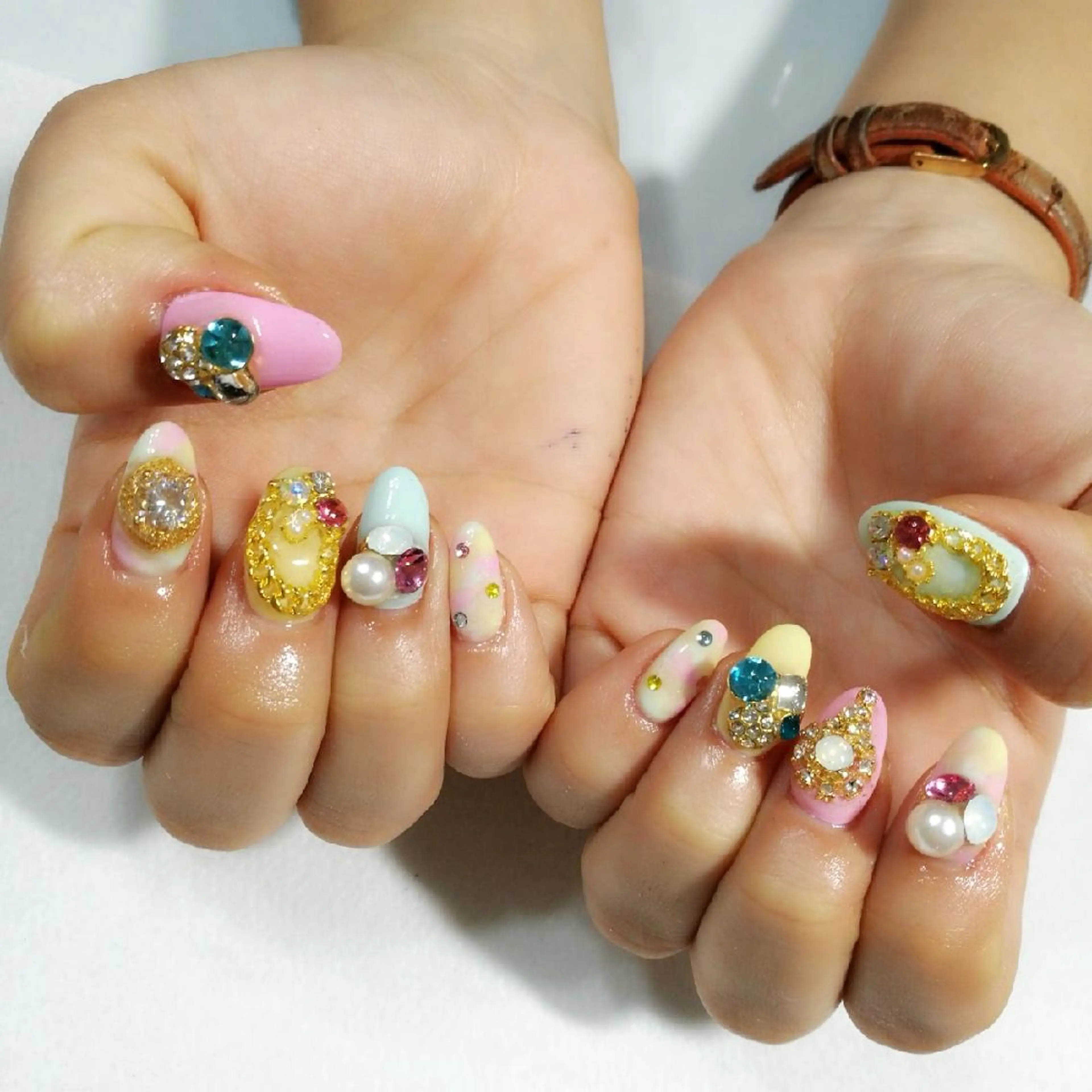 ネイル VIOLUS所属・VIOLUS 関目のネイルデザイン