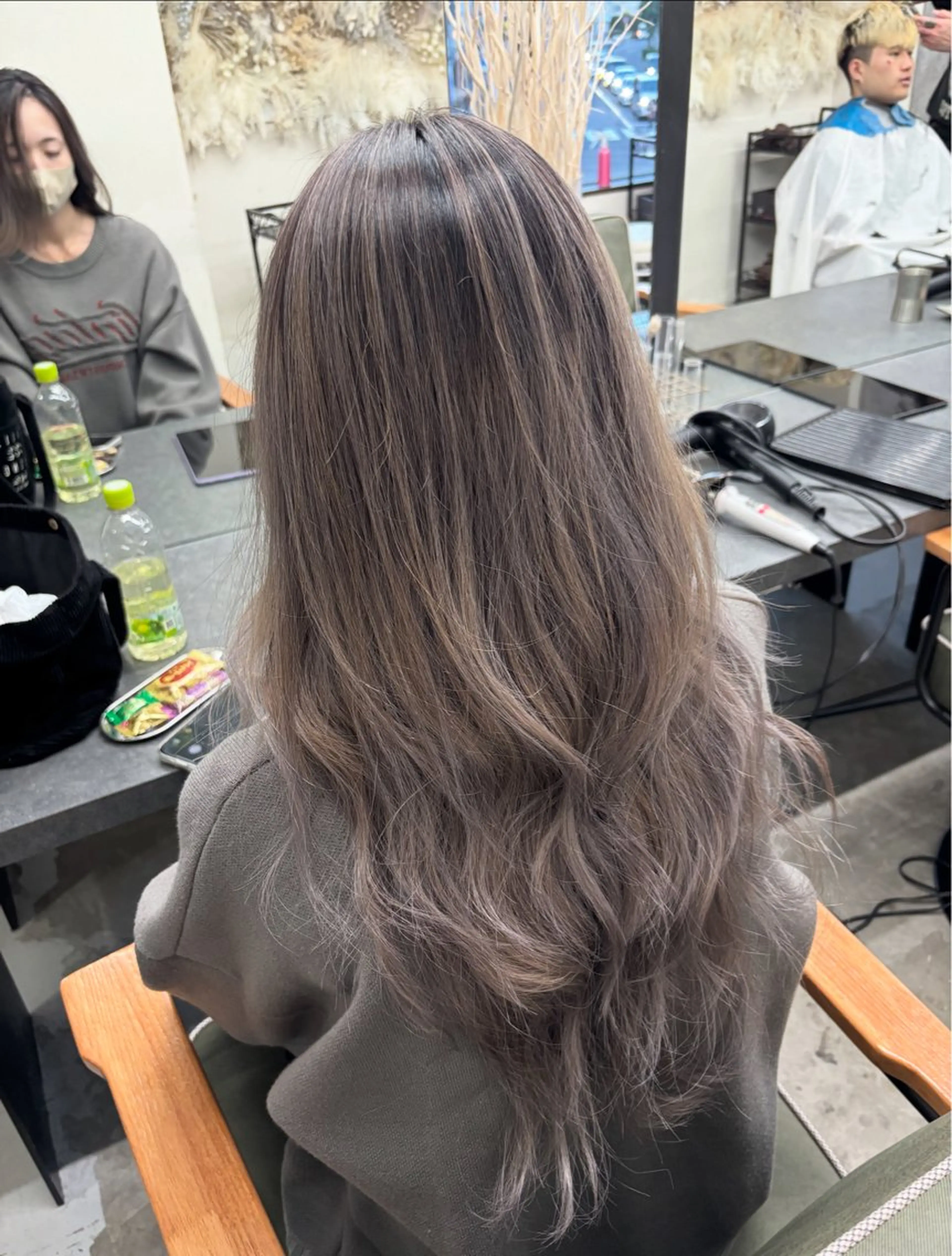 ロング カラー バレイヤージュ ハイライトカラー ハイライト レイヤーカット ヘアカラー Hair room nico...所属・nico麻生　長谷川 裕月のヘアスタイル