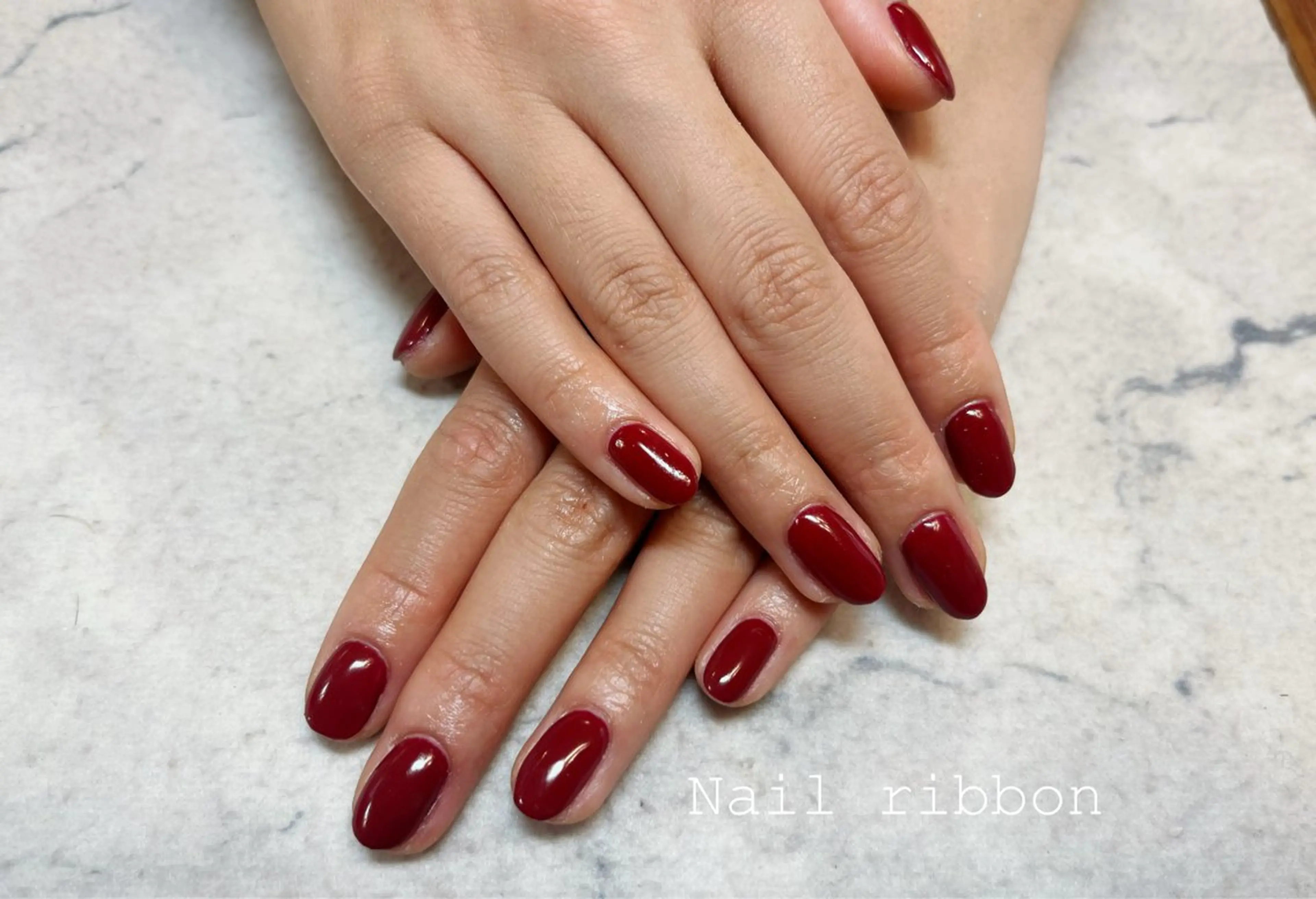 ネイル ボルドー ワンカラーネイル ネイルリボン 笠井のネイルデザイン