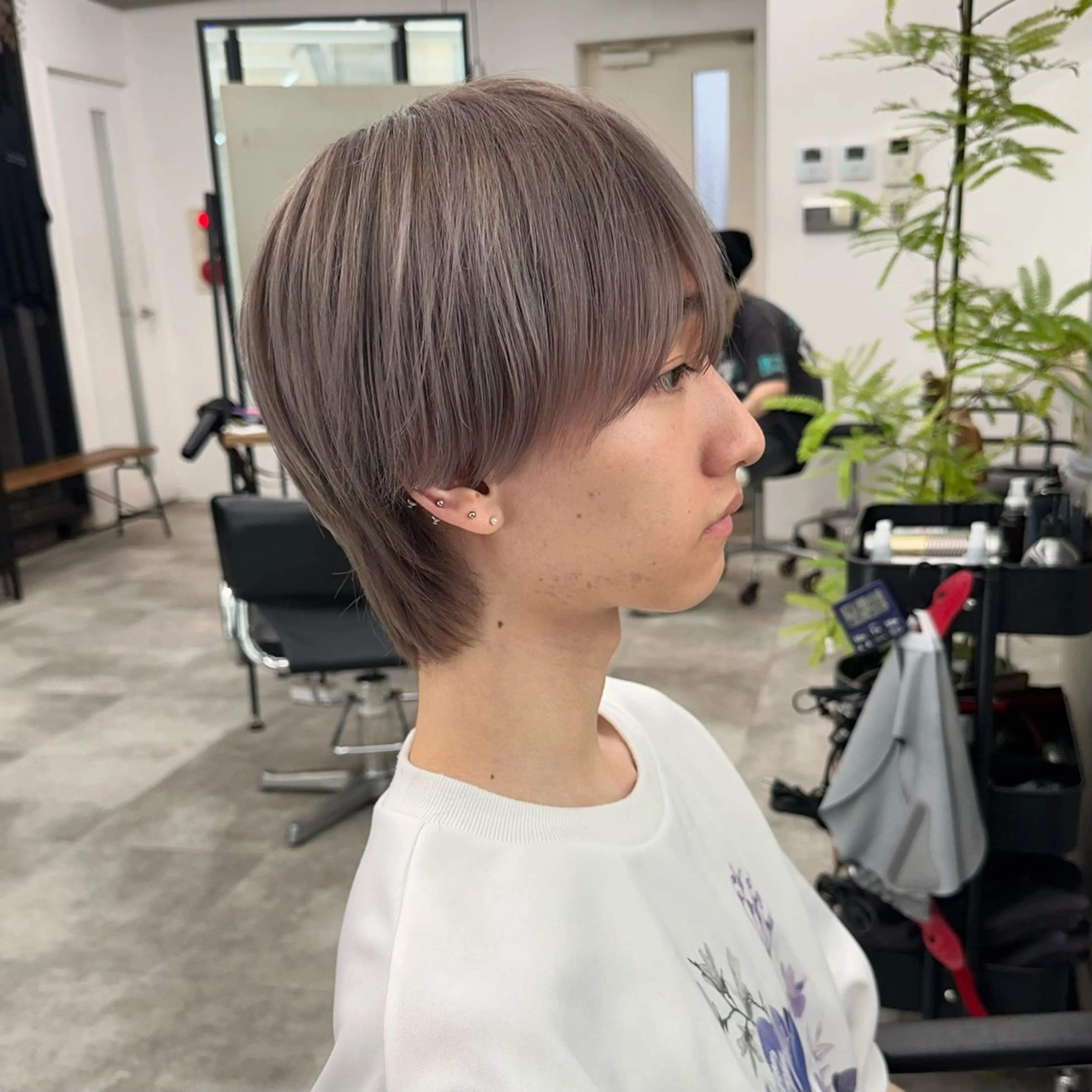 メンズ 切りっぱなしボブ/ 小顔ボブNANAのヘアスタイル