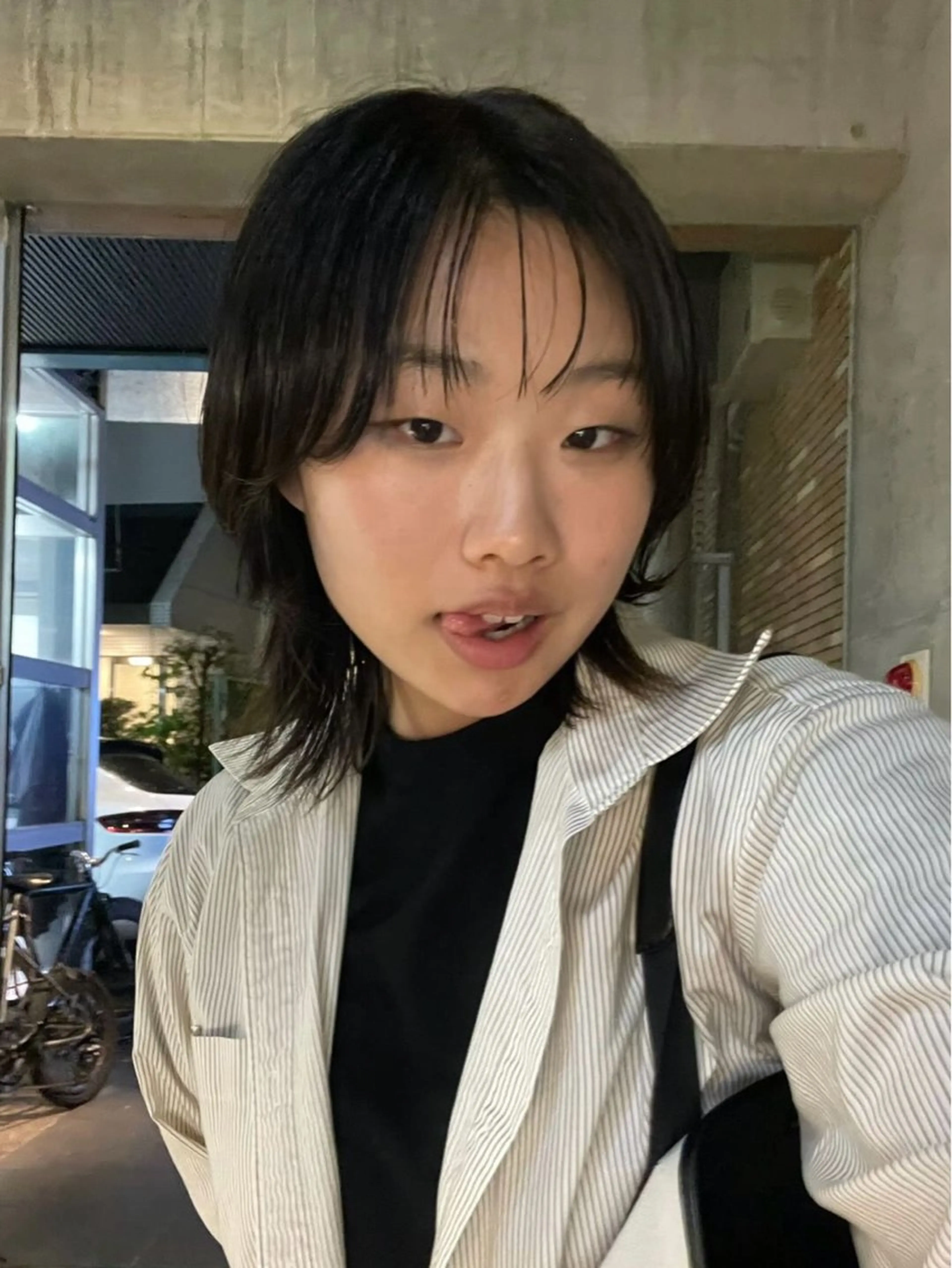 ミディアム カット 🎀ハイトーン/レイ ヤー/Reina🎀のヘアスタイル