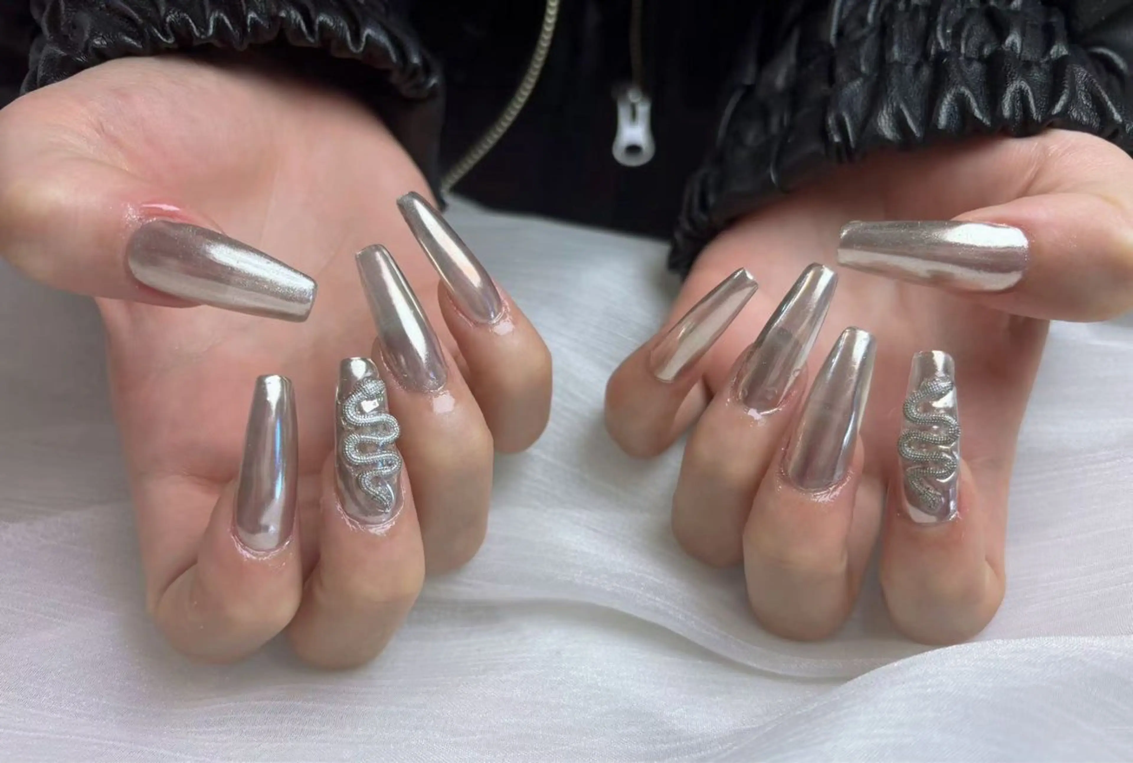 ネイル アートネイル フットネイル ジェルネイル ハート マグネットネイル Babarla Nailのネイルデザイン