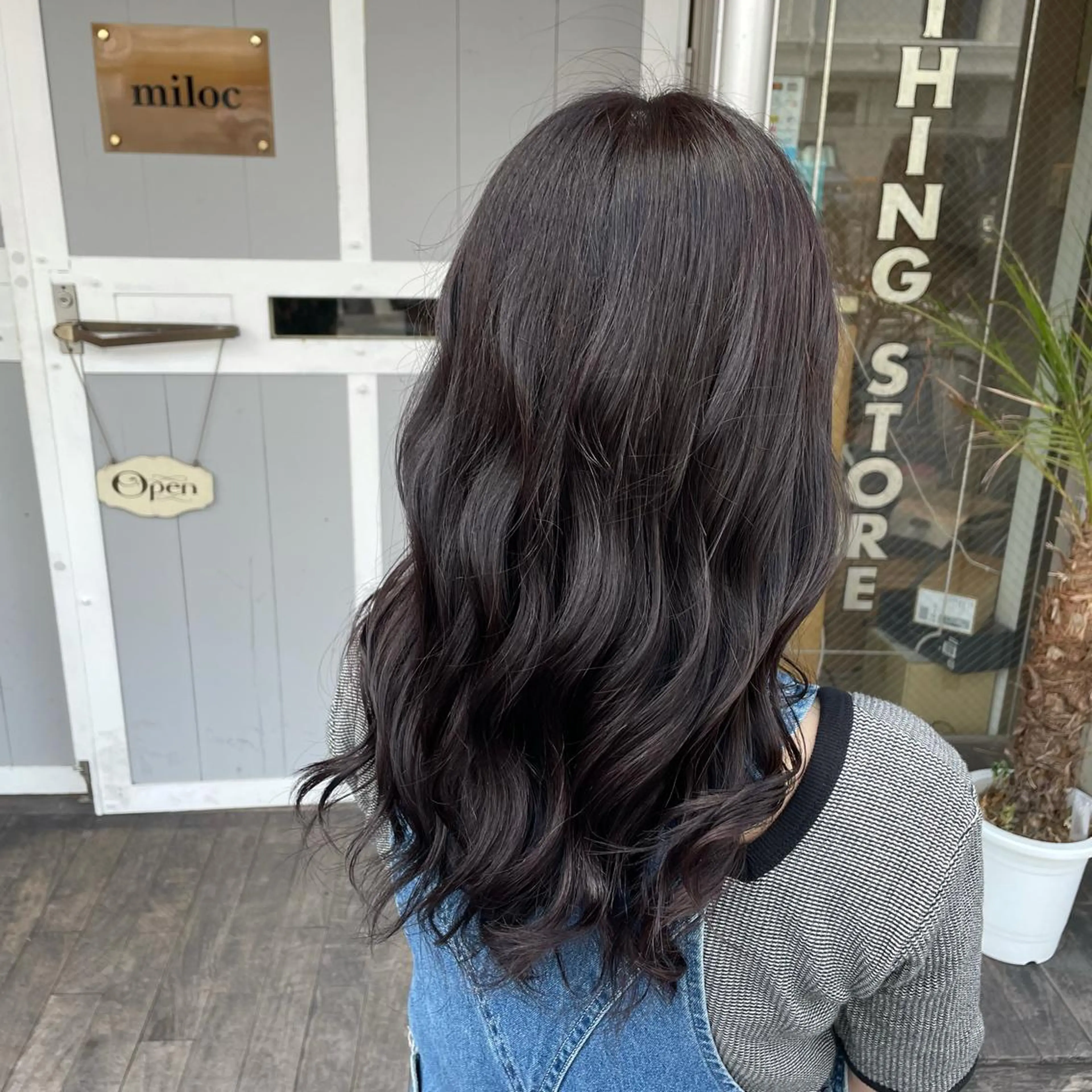セミロング ヘアカラー miloc那覇 MIKUのヘアスタイル
