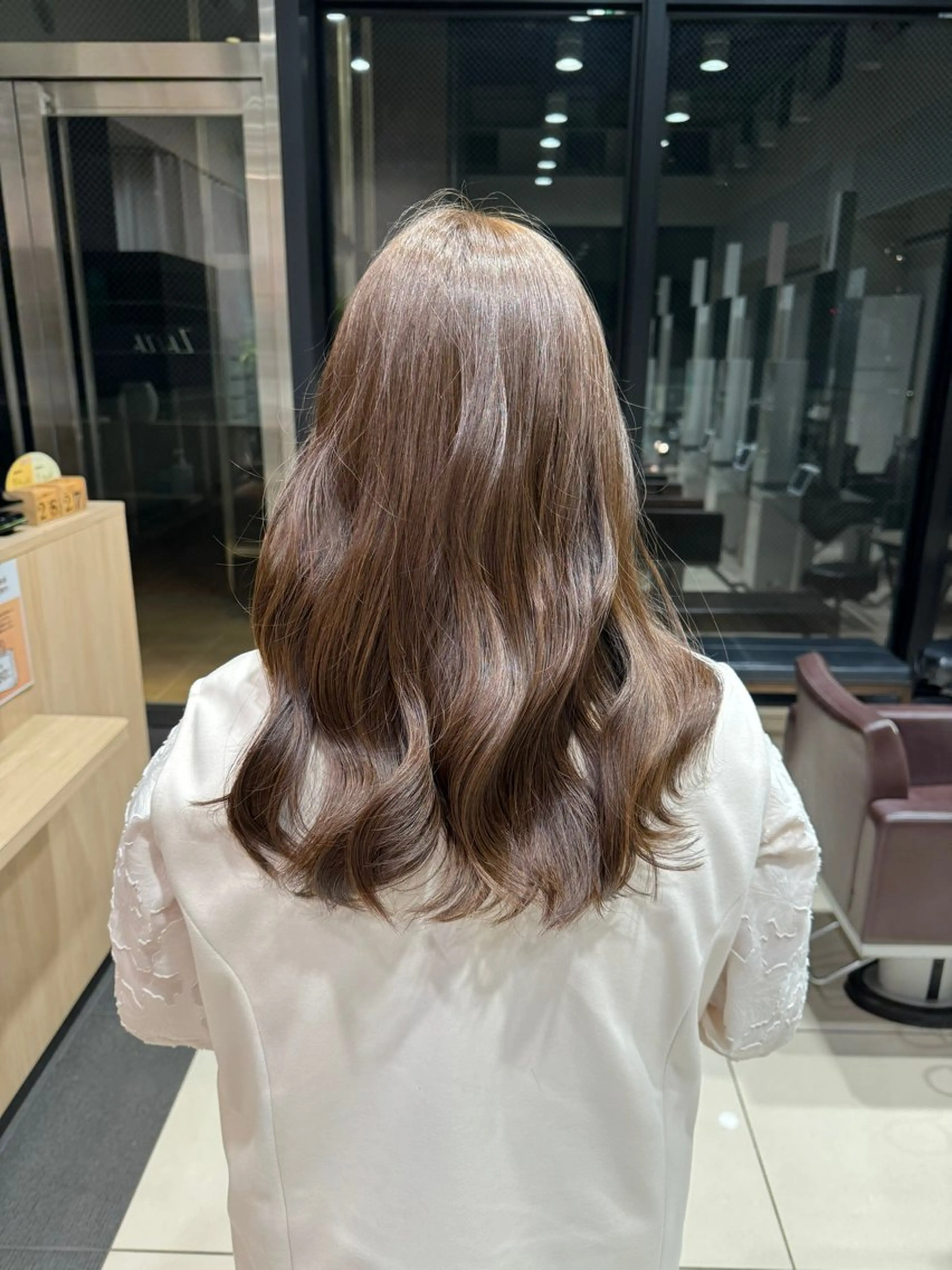 セミロング カット ヘアカラー トリートメント フルノコウキ/新宿/ レイヤーボブ/韓国風のヘアスタイル