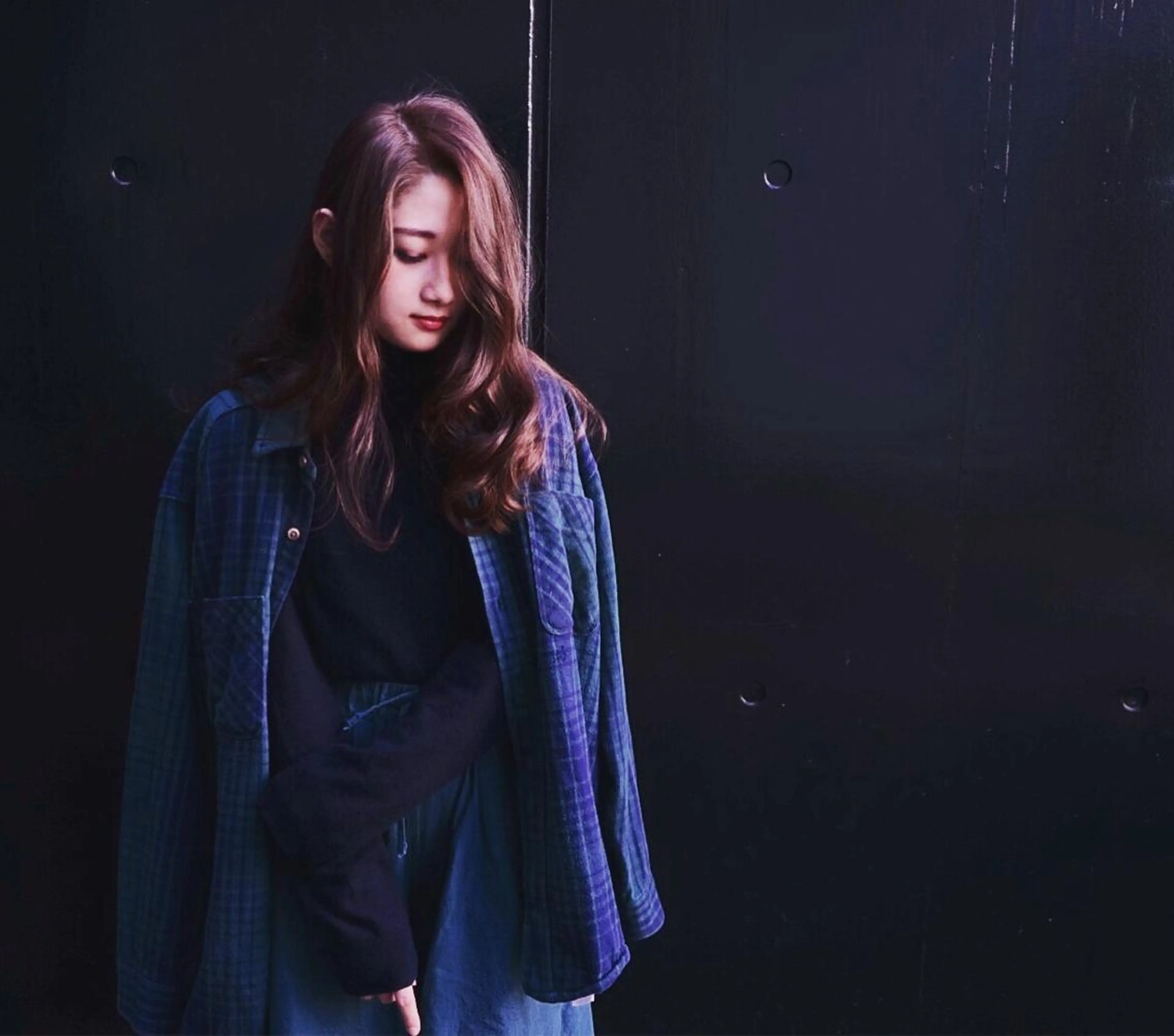 ミディアム セミロング ロング カラー アッシュ ピンクカラー ピンクアッシュ レイヤーカット AILEE所属・ウルフカット レイヤーカット上柿のヘアスタイル