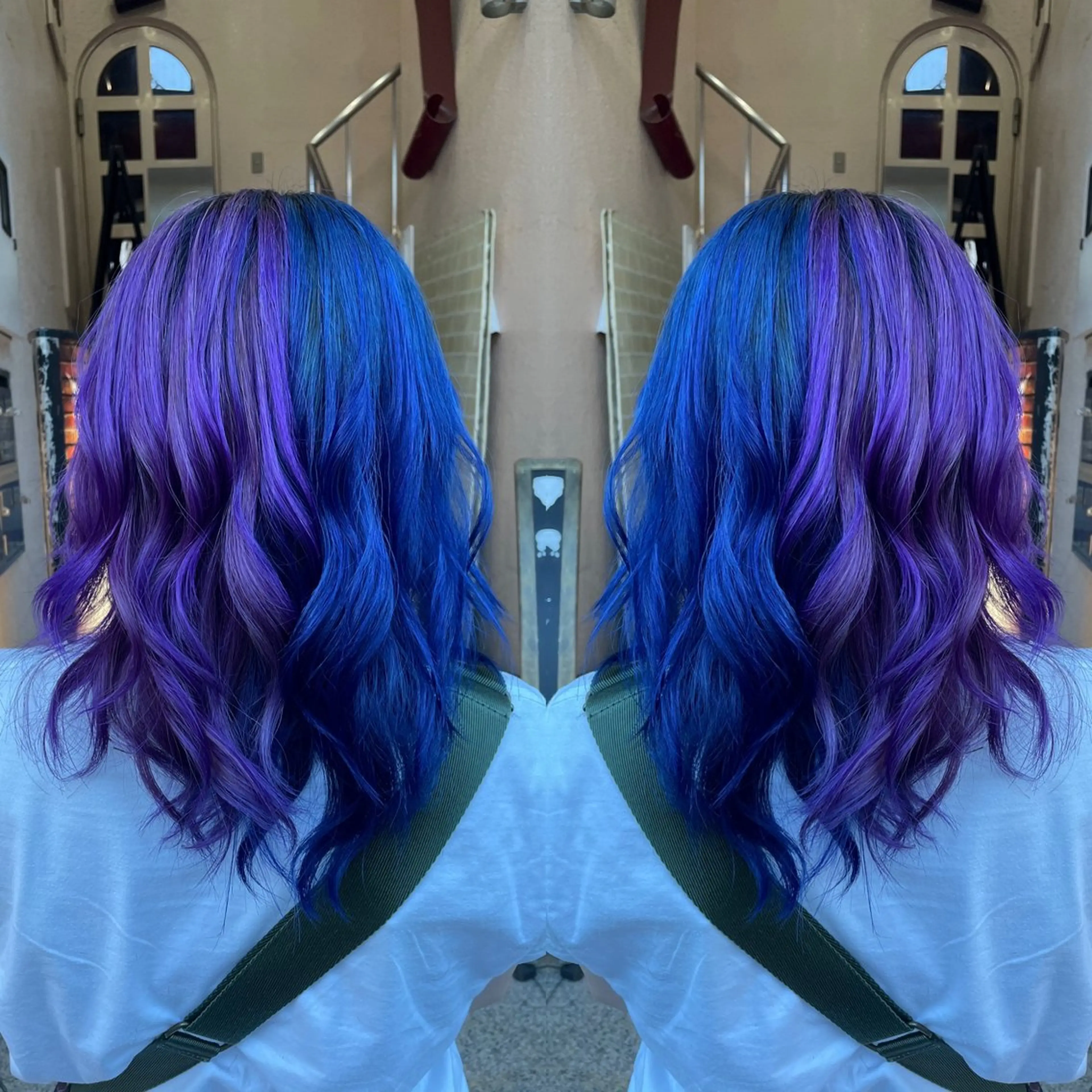 ミディアム ツートーンカラー 👑派手髪/カット 👑ANRYのヘアスタイル