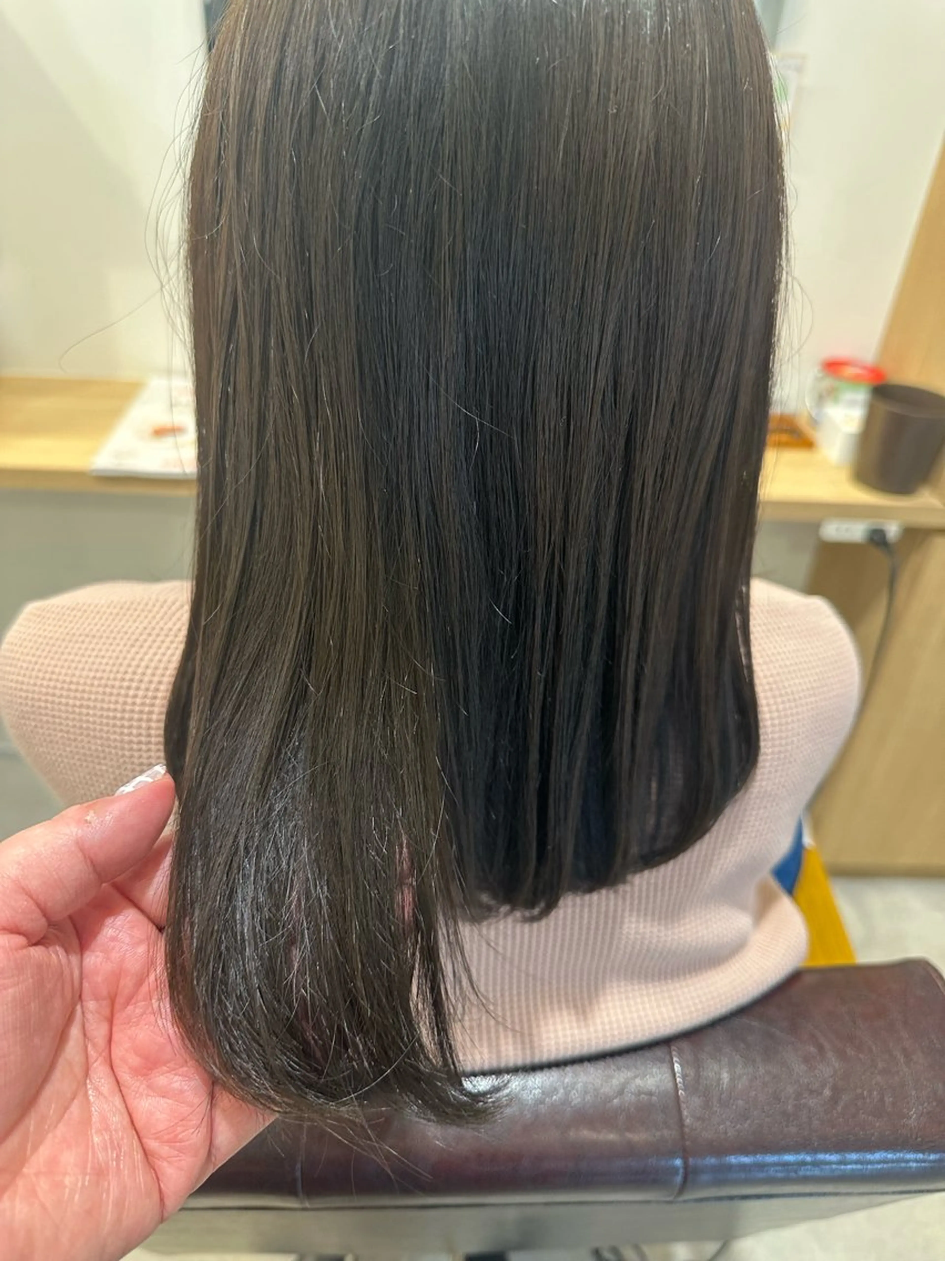 ミディアム カラー ベージュカラー グレージュ hair&eyelash Truth所属・名古屋市北区/黒川/ Truth上谷綾子のヘアスタイル