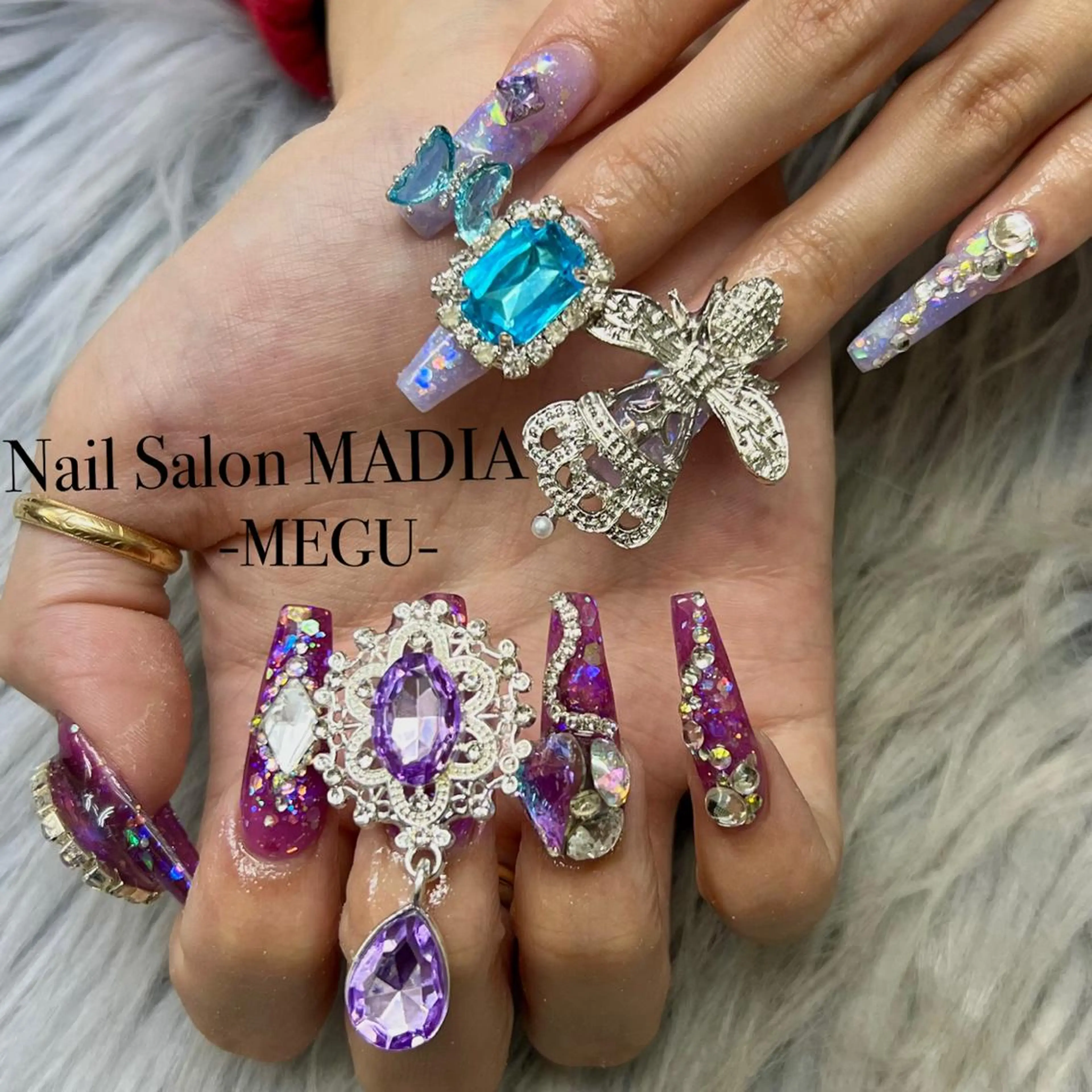 ネイル MADIA藤沢所属・MADIA MEGUのネイルデザイン