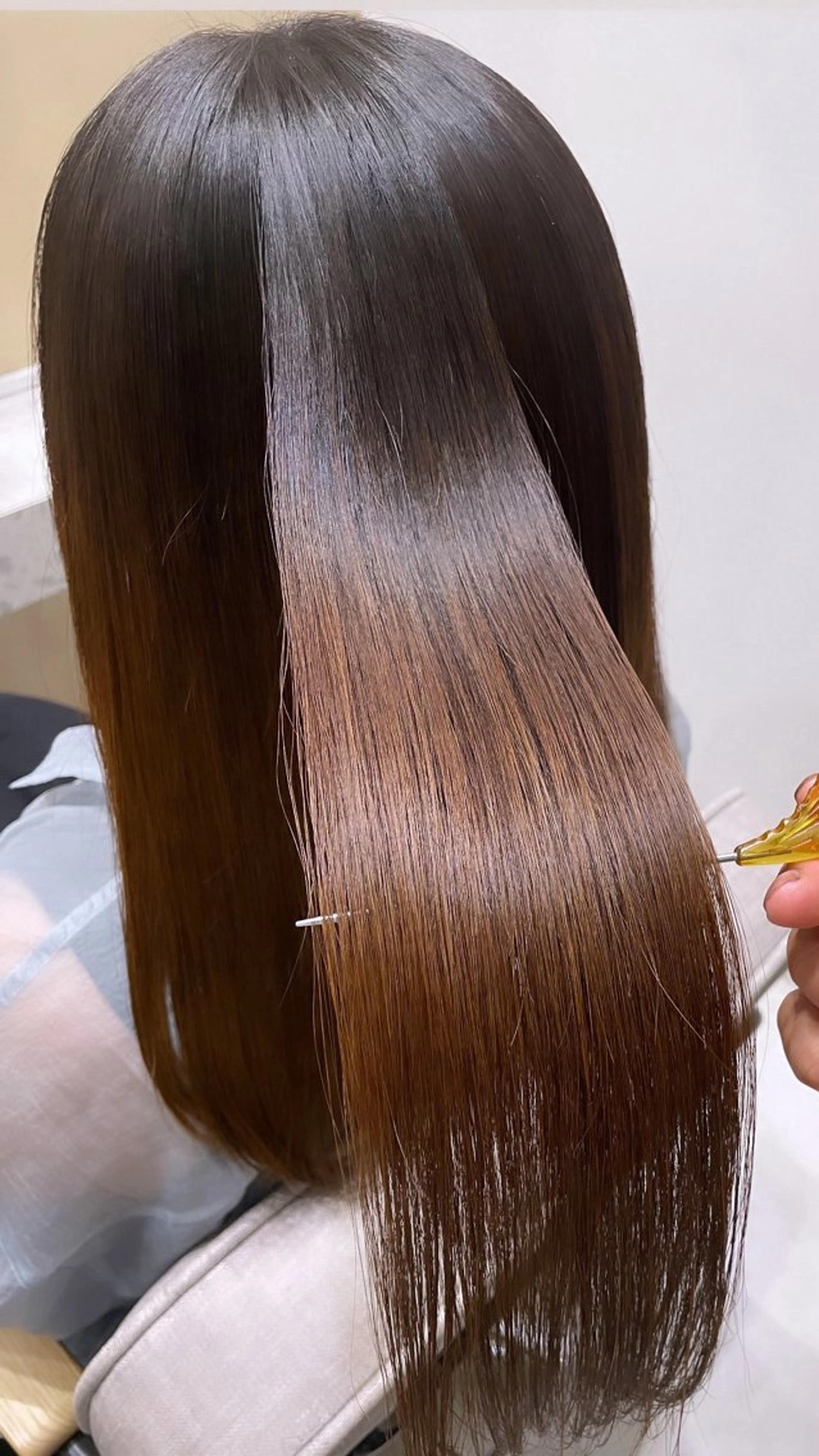 ロング 縮毛矯正 トリートメント 🥀✨暖色✨髪質改善 のプロ🫧秋元大地のヘアスタイル
