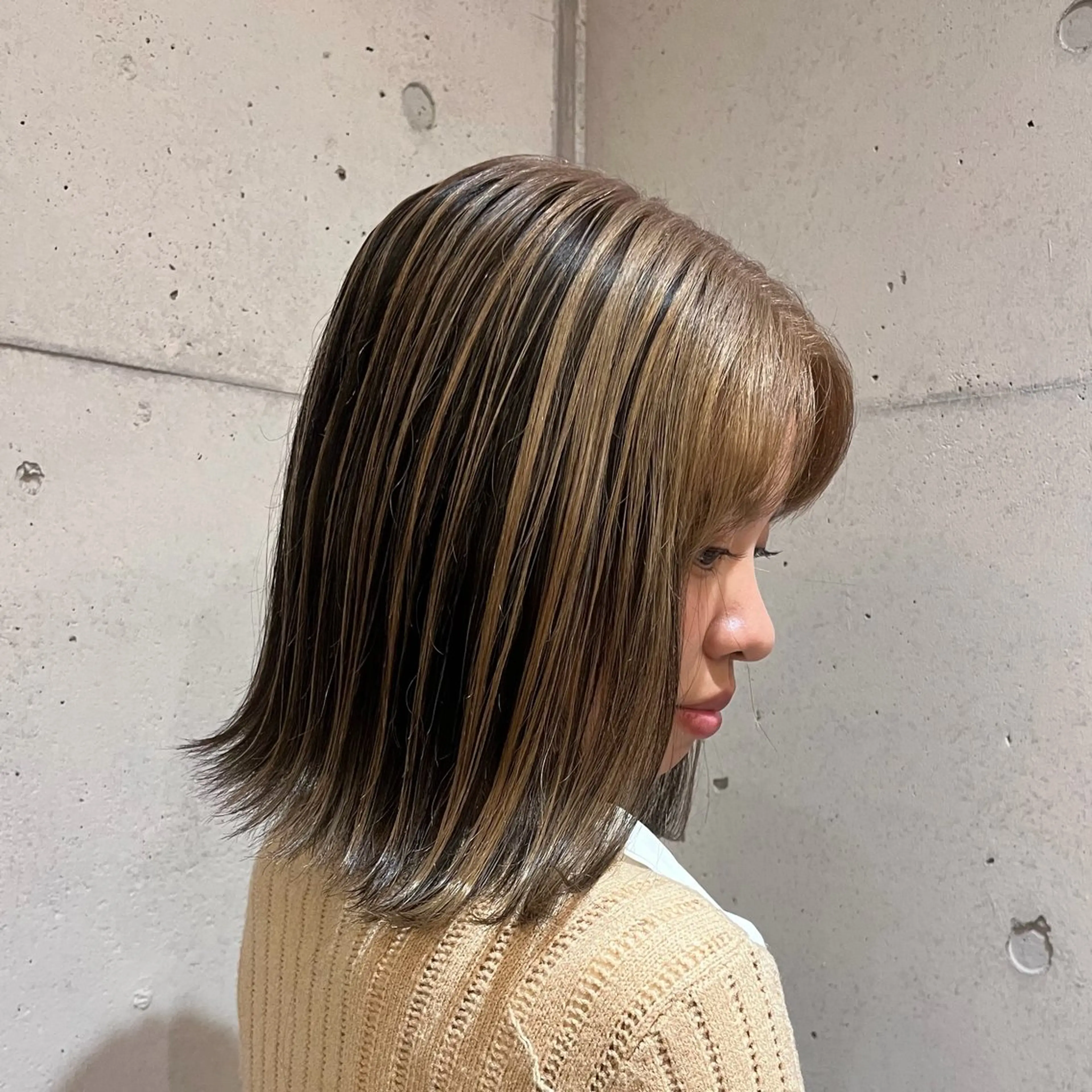 ミディアム カラー 🦖Maho🦖 ブリーチカラーのヘアスタイル