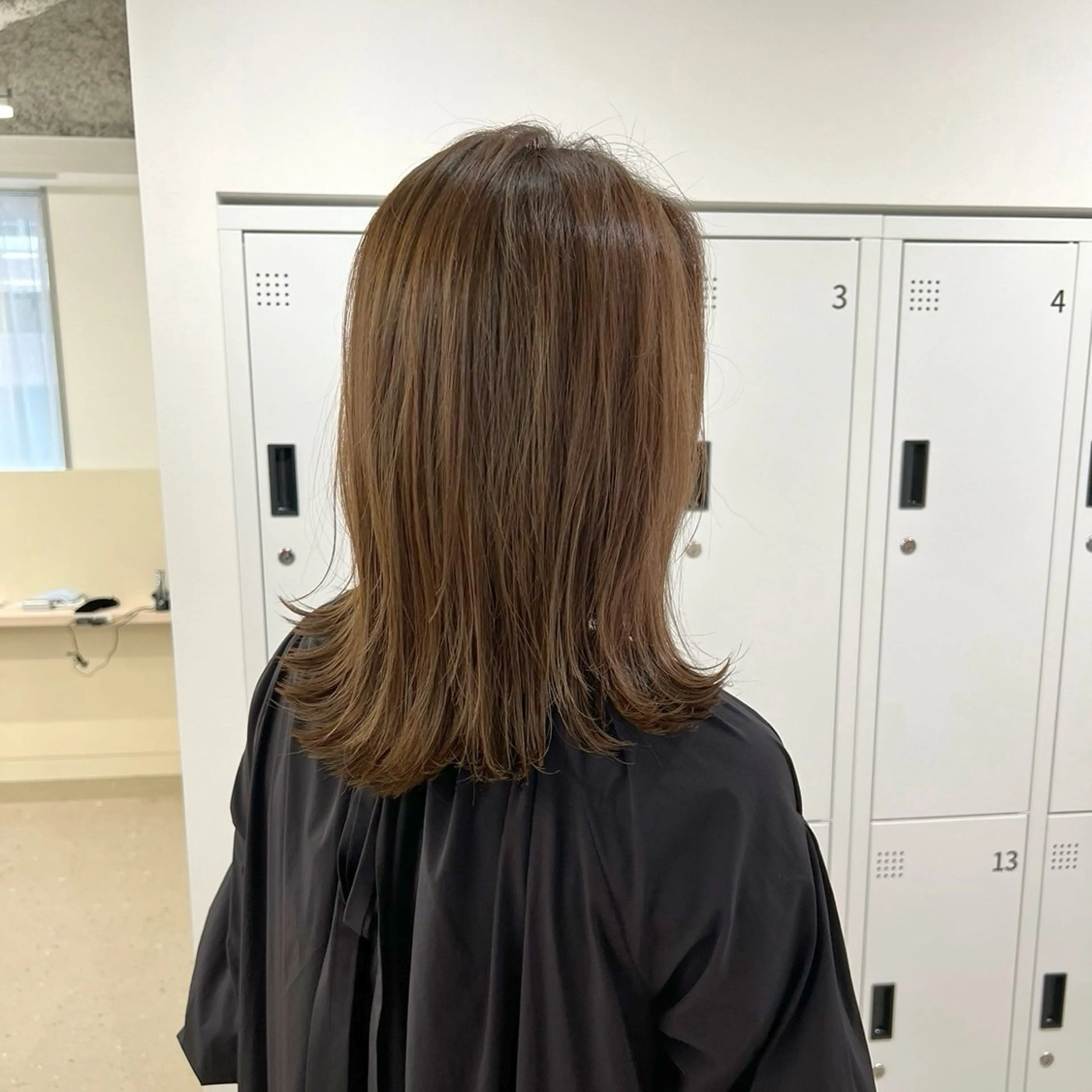 ミディアム カラー ベージュカラー 透明感カラー ハイライトカラー ハイライト カット ヘアカラー トリートメント knowhow京都所属・三宅 昌太のヘアスタイル