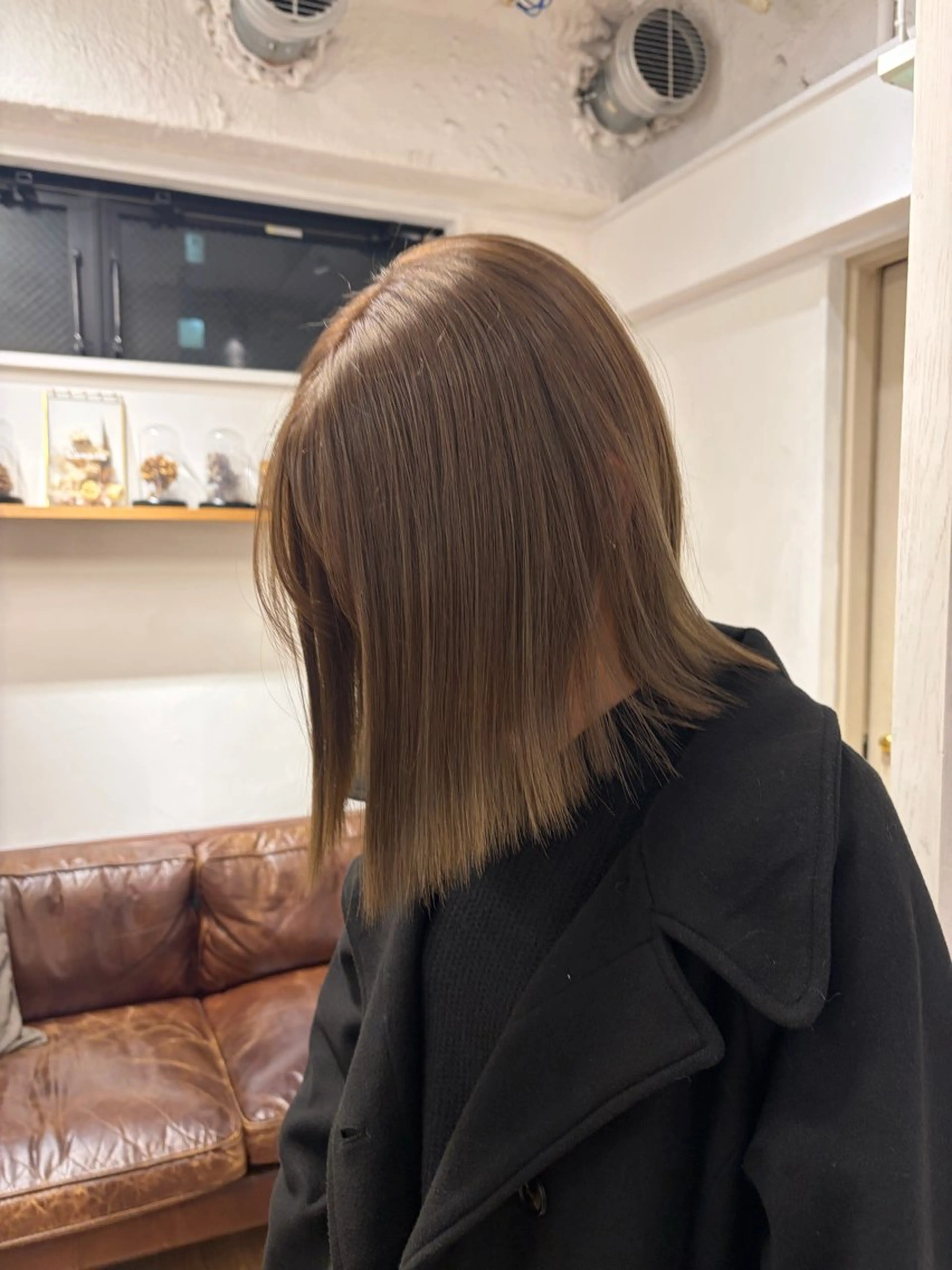 ショート カラー ミルクティー× グレージュMOMOのヘアスタイル