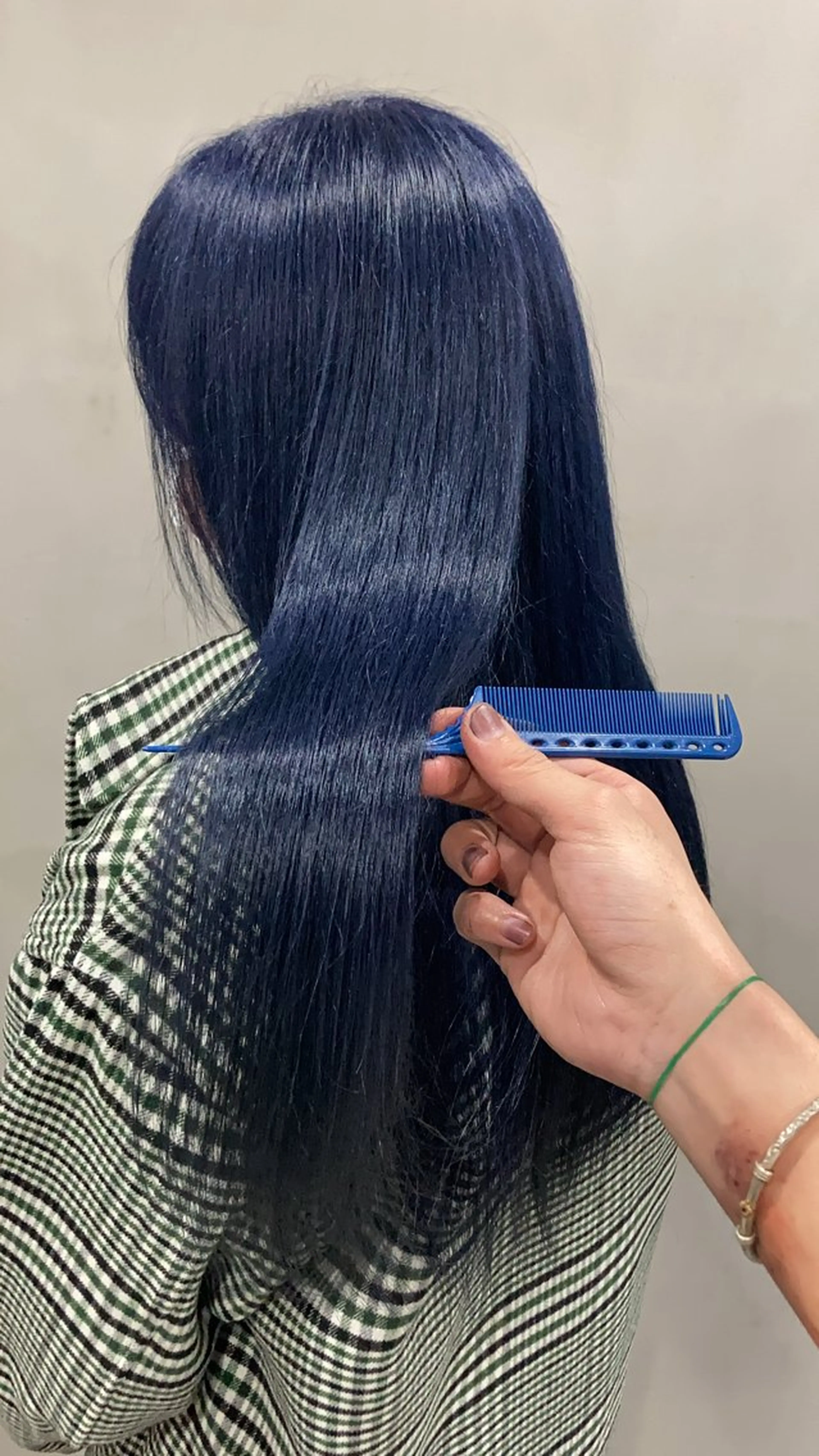 カラー アディクシーカラー ベージュカラー ブリーチ ブロンド ダブルカラー ヘアカラー トリートメント insence glue所属・insence glue/小林眞澄のヘアスタイル