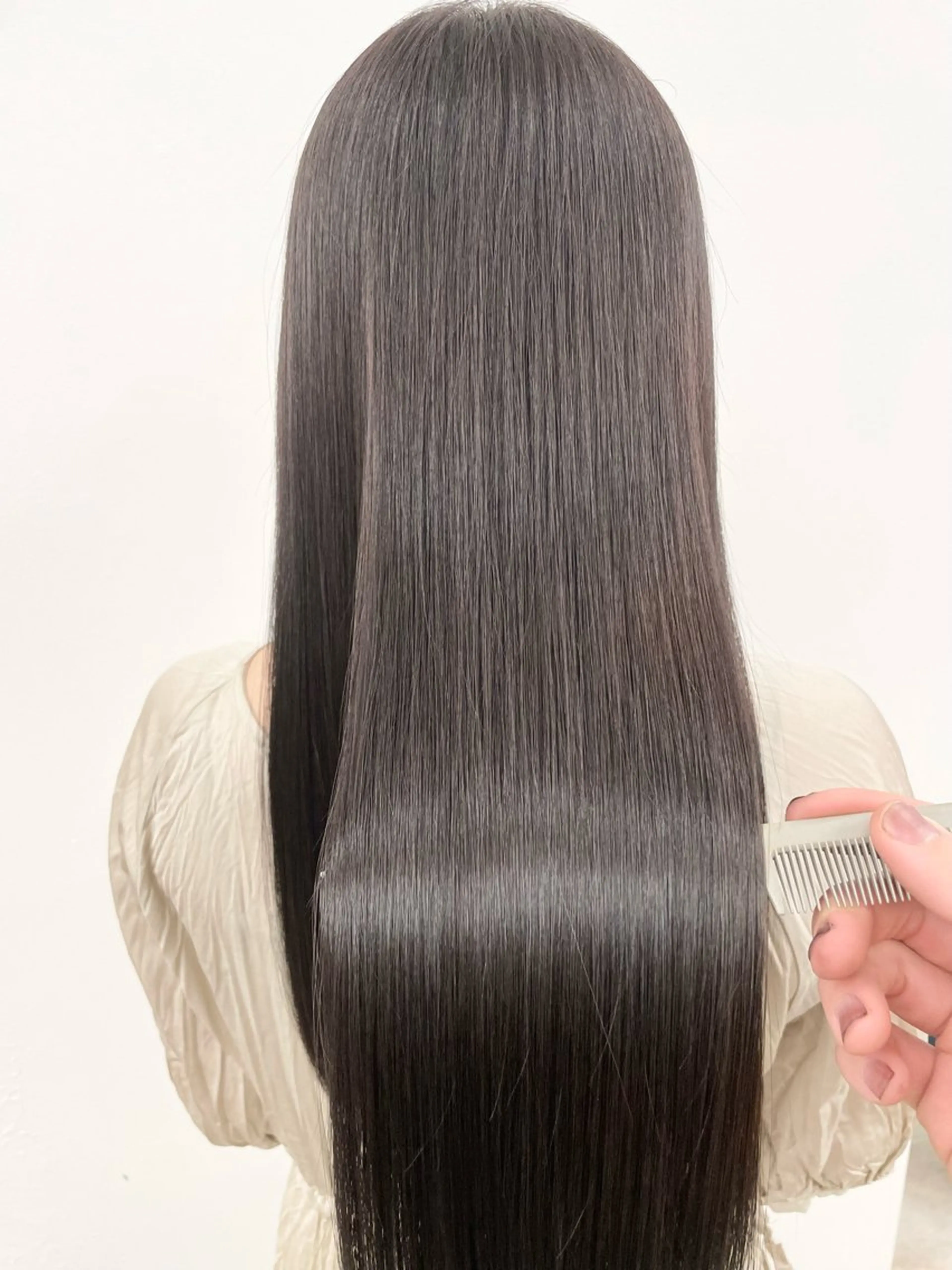 セミロング カラー 髪質改善 トリートメント 酸熱トリートメント ヘアカラー トリートメント 🏅髪質改善🏅店長 鈴木淳平のヘアスタイル