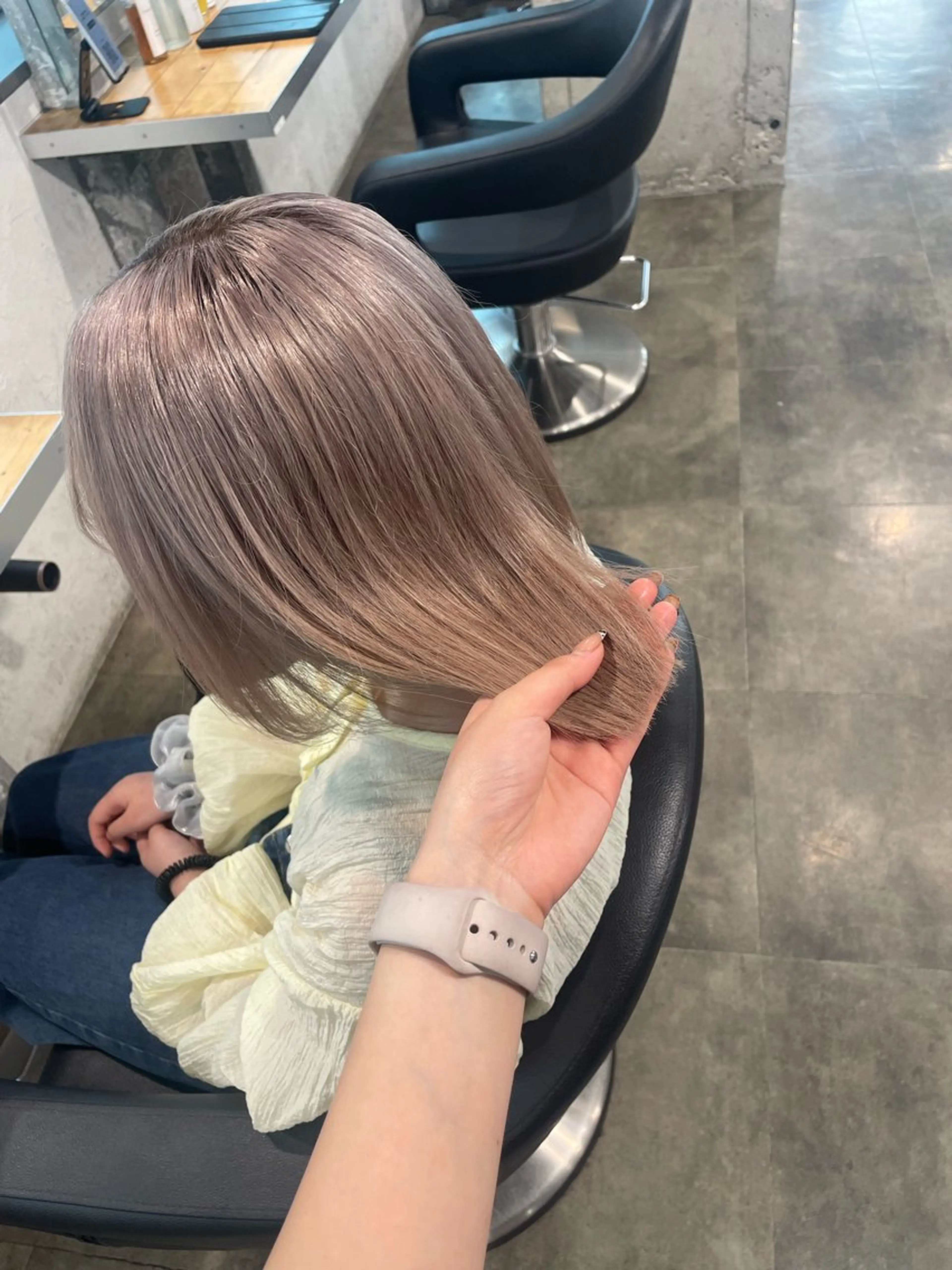 ミディアム カラー ヘアカラー ハイトーンブロンド 横浜💞ミオのヘアスタイル