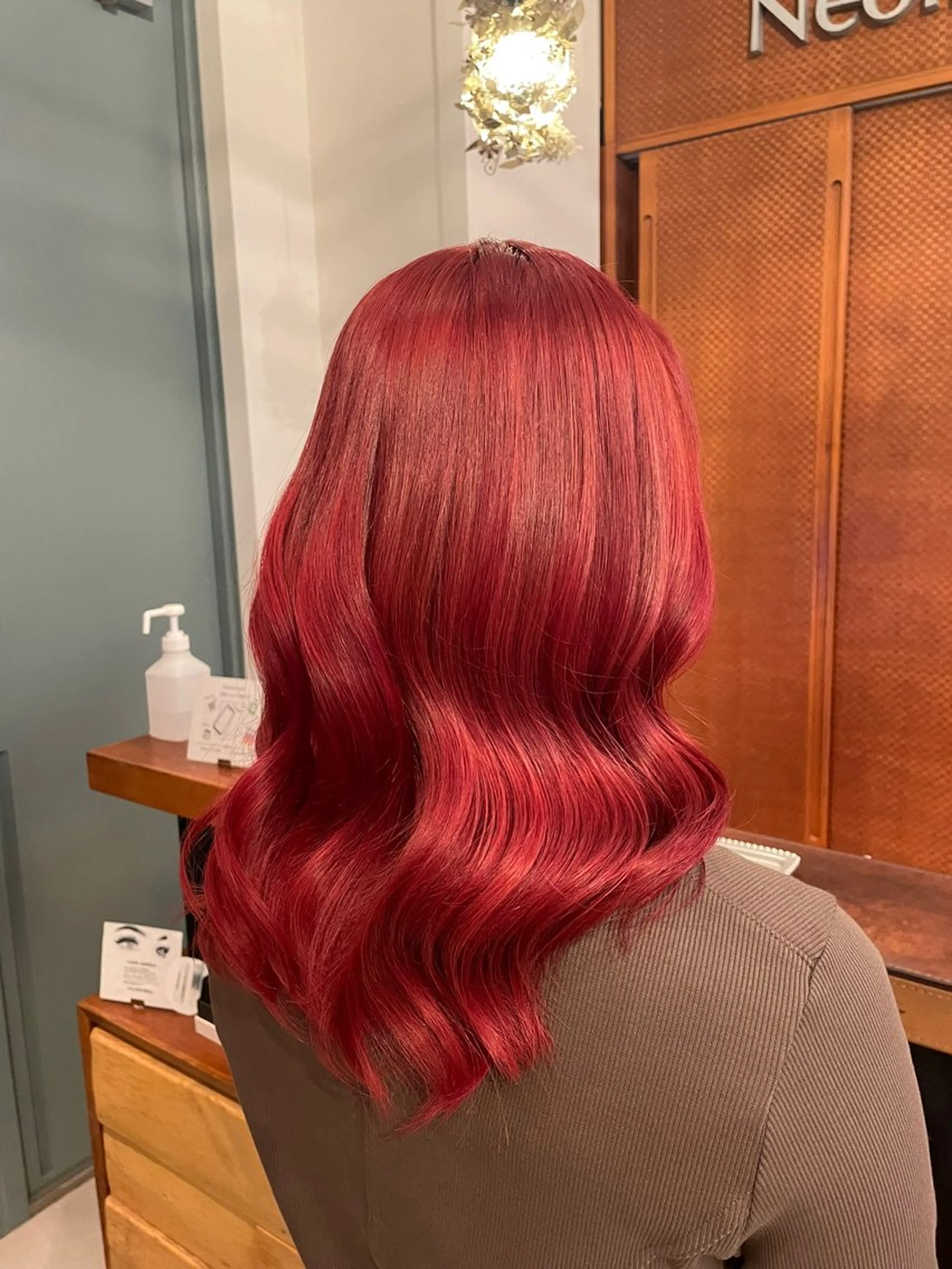 セミロング カラー レッドカラー 🫧鈴木 ことは🫧のヘアスタイル