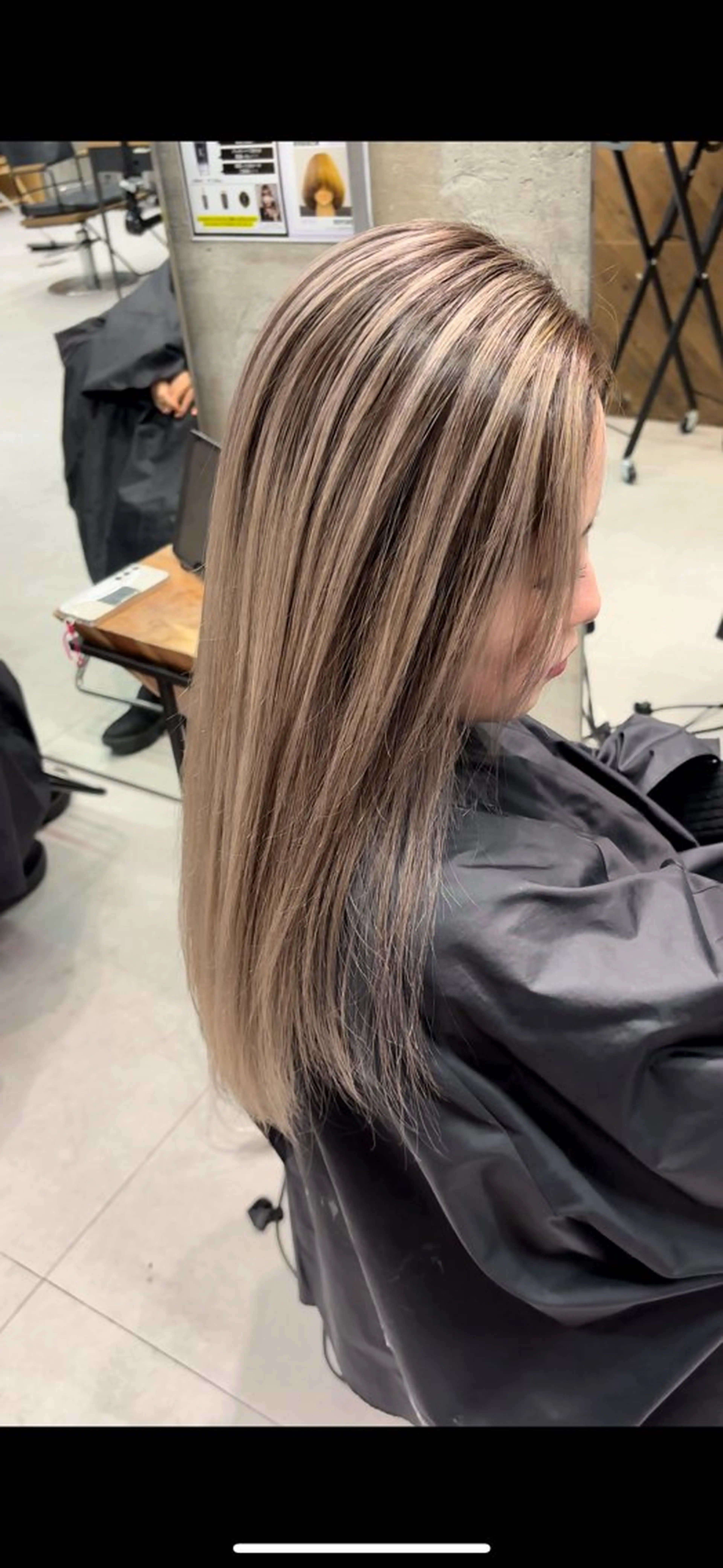 ロング カラー バレイヤージュ ベージュカラー 外国人風カラー レイヤーカット ヘアカラー トリートメント 🌺KANA🇺🇸 海外トレンドヘアのヘアスタイル