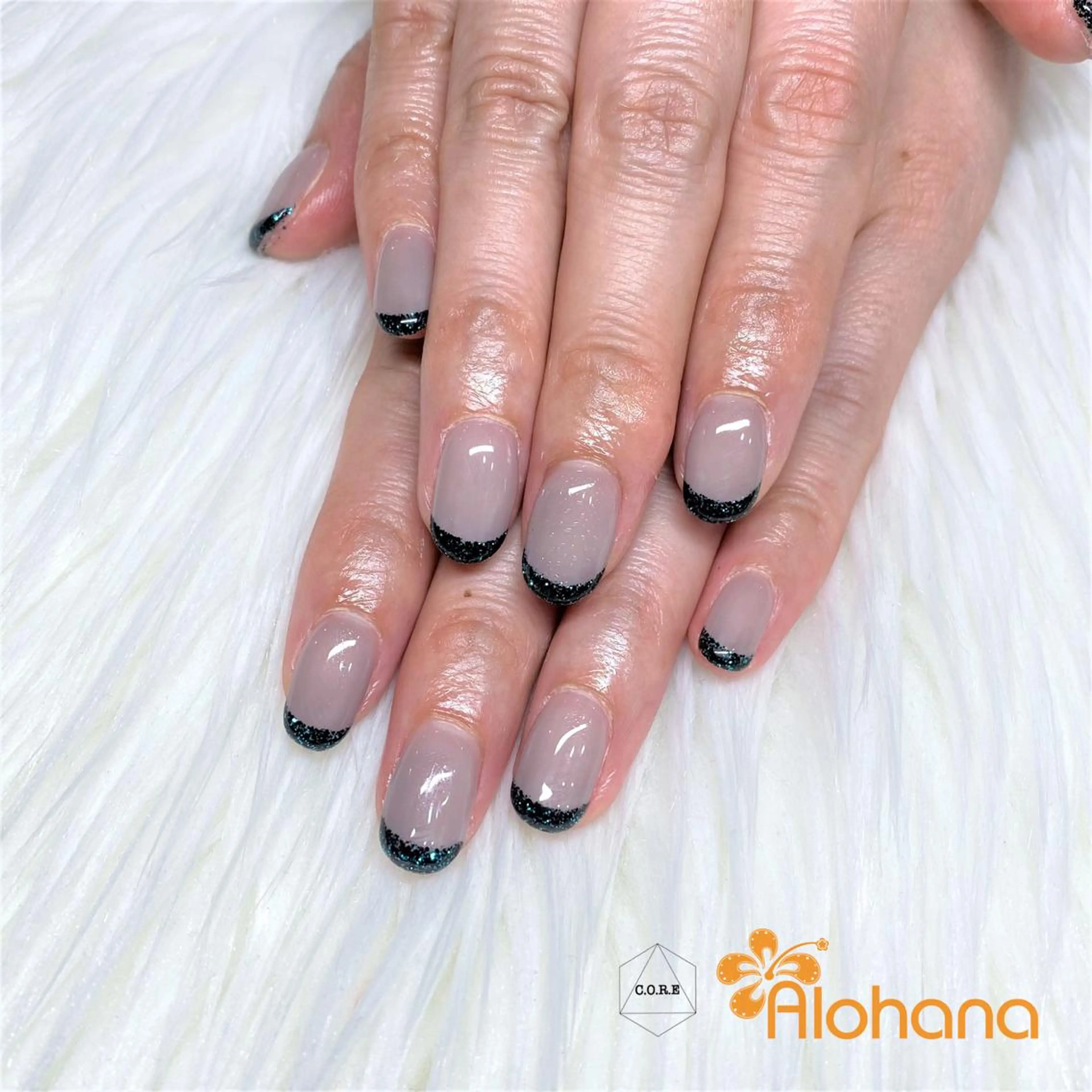 ネイル フレンチネイル ラメ(グリッター) ハンドネイル Alohana所属・Alohana Minaのネイルデザイン