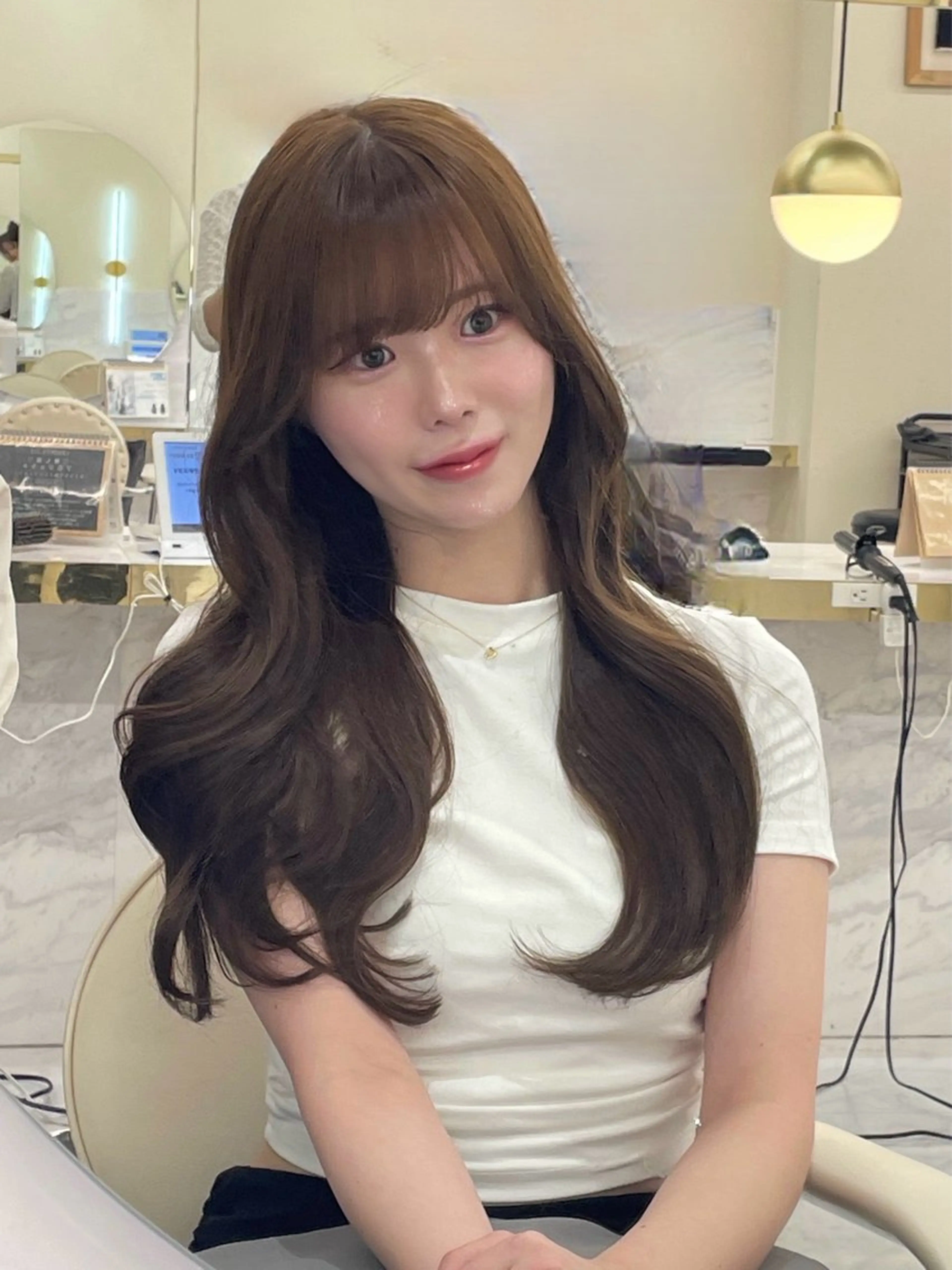 ロング カラー ヘアアレンジ アッシュ ベージュカラー ブリーチ 透明感カラー ダブルカラー カット ヘアカラー トリートメント mao透明感カラー 似合わせヘアメイクのヘアスタイル