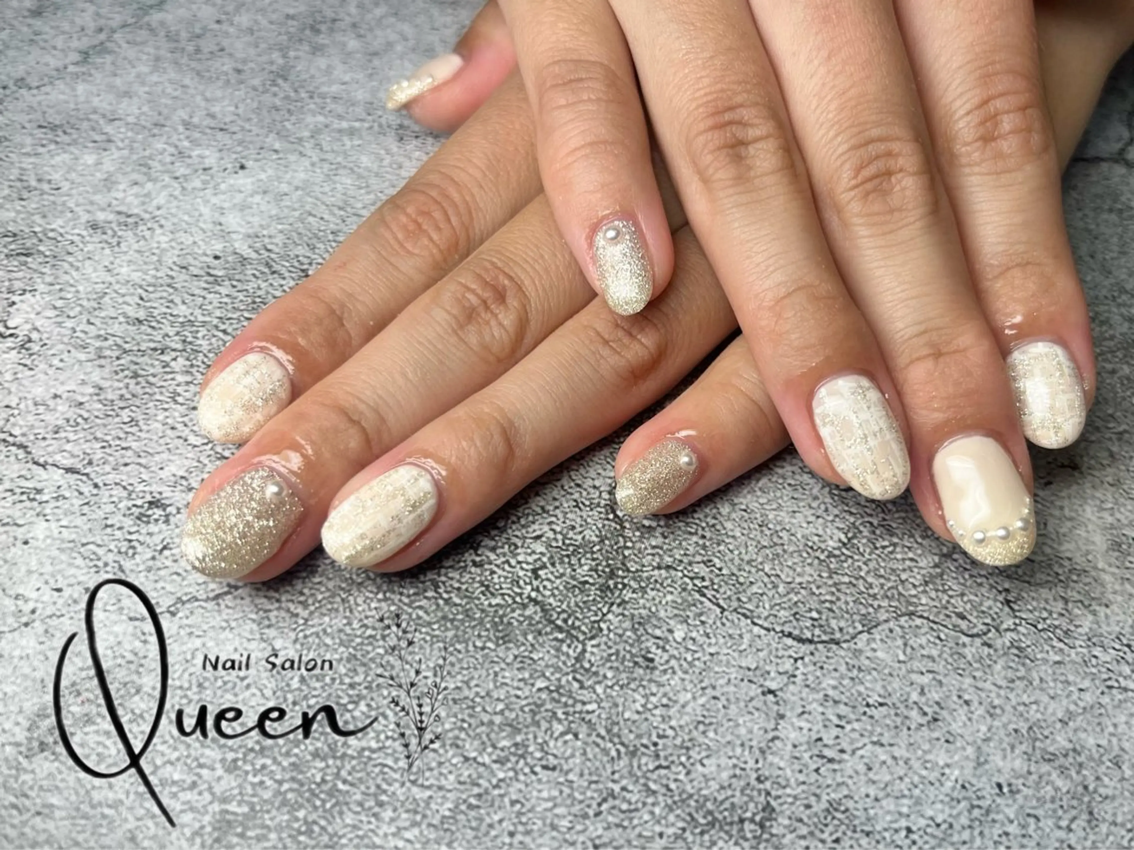 ネイル ハンドネイル Queen nail 北堀江 ASUKAのネイルデザイン