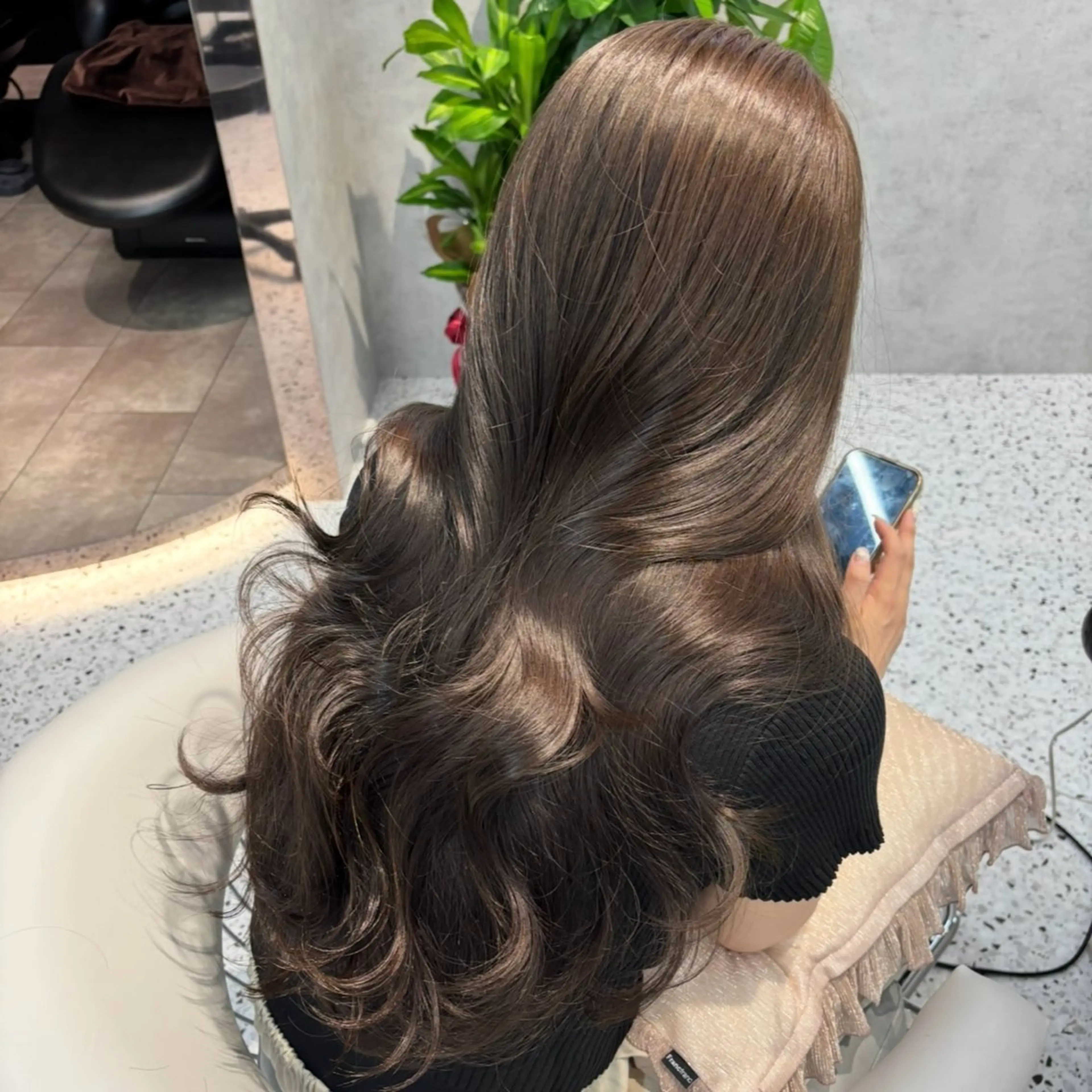 ロング カラー ベージュカラー オリーブベージュ カット ヘアカラー トリートメント 🍒ブリーチなしカラ ー／Sakura🍒のヘアスタイル