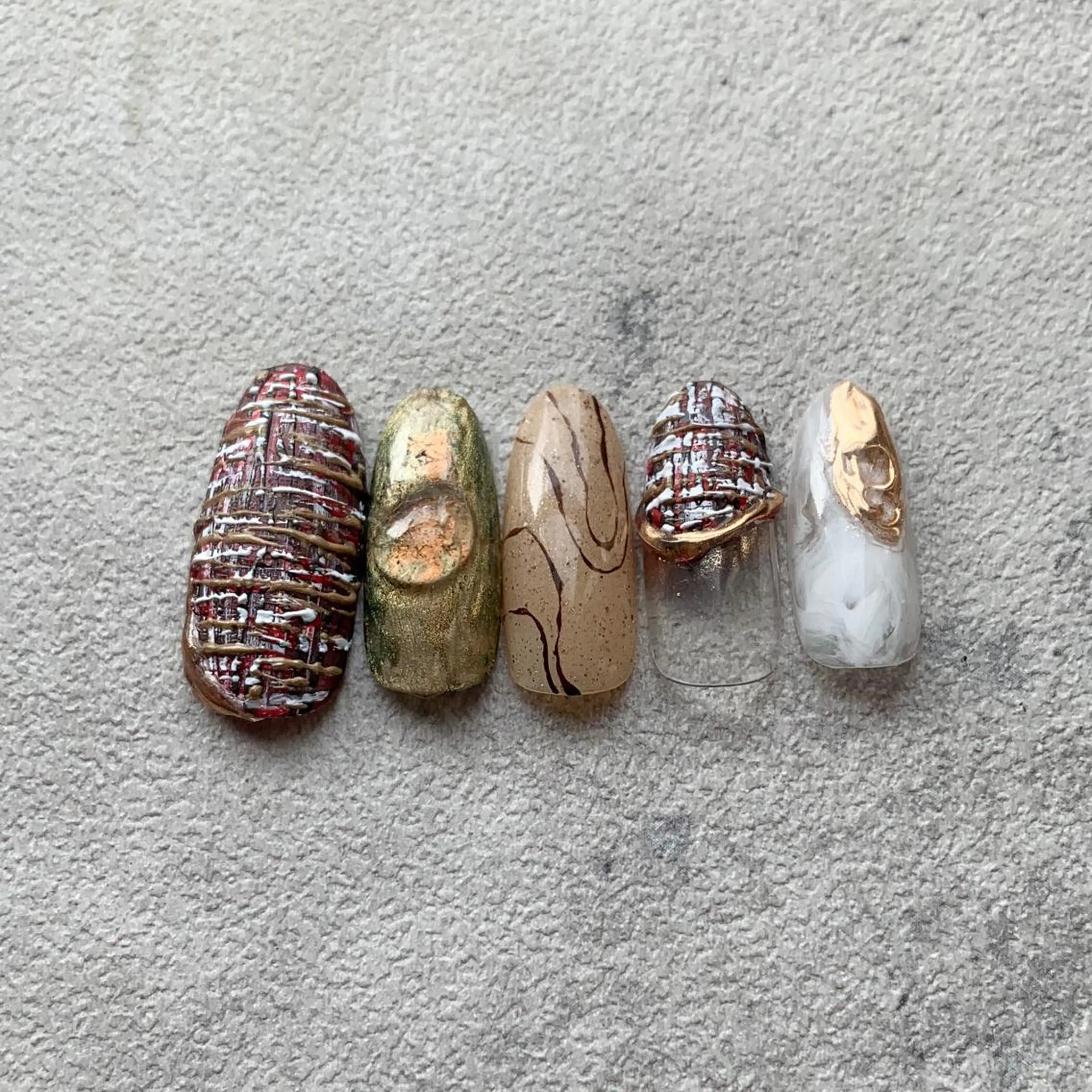 ネイル atelier FIORITURA所属・FIORITURA aiのネイルデザイン