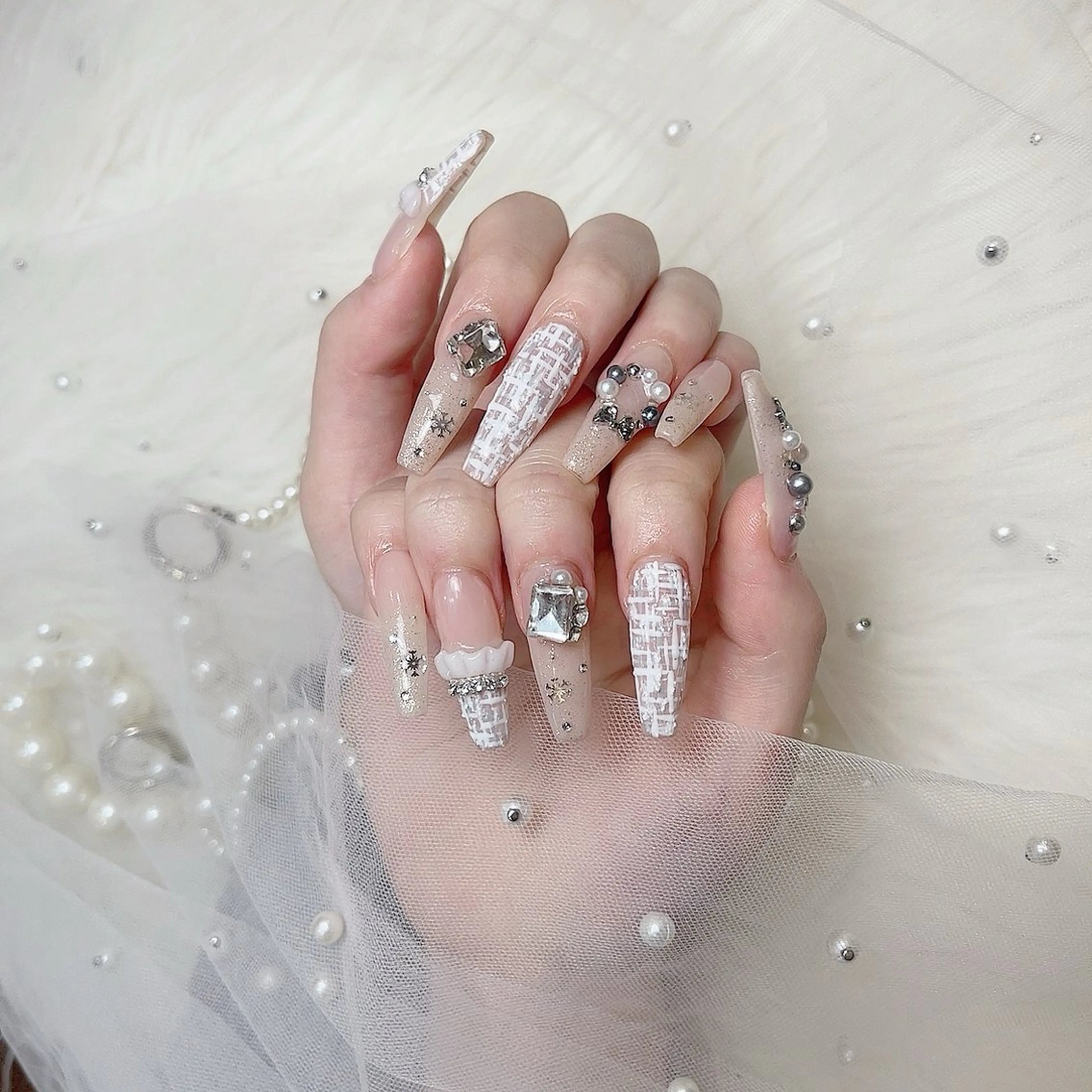 ミディアム Chiin Nailのネイルデザイン