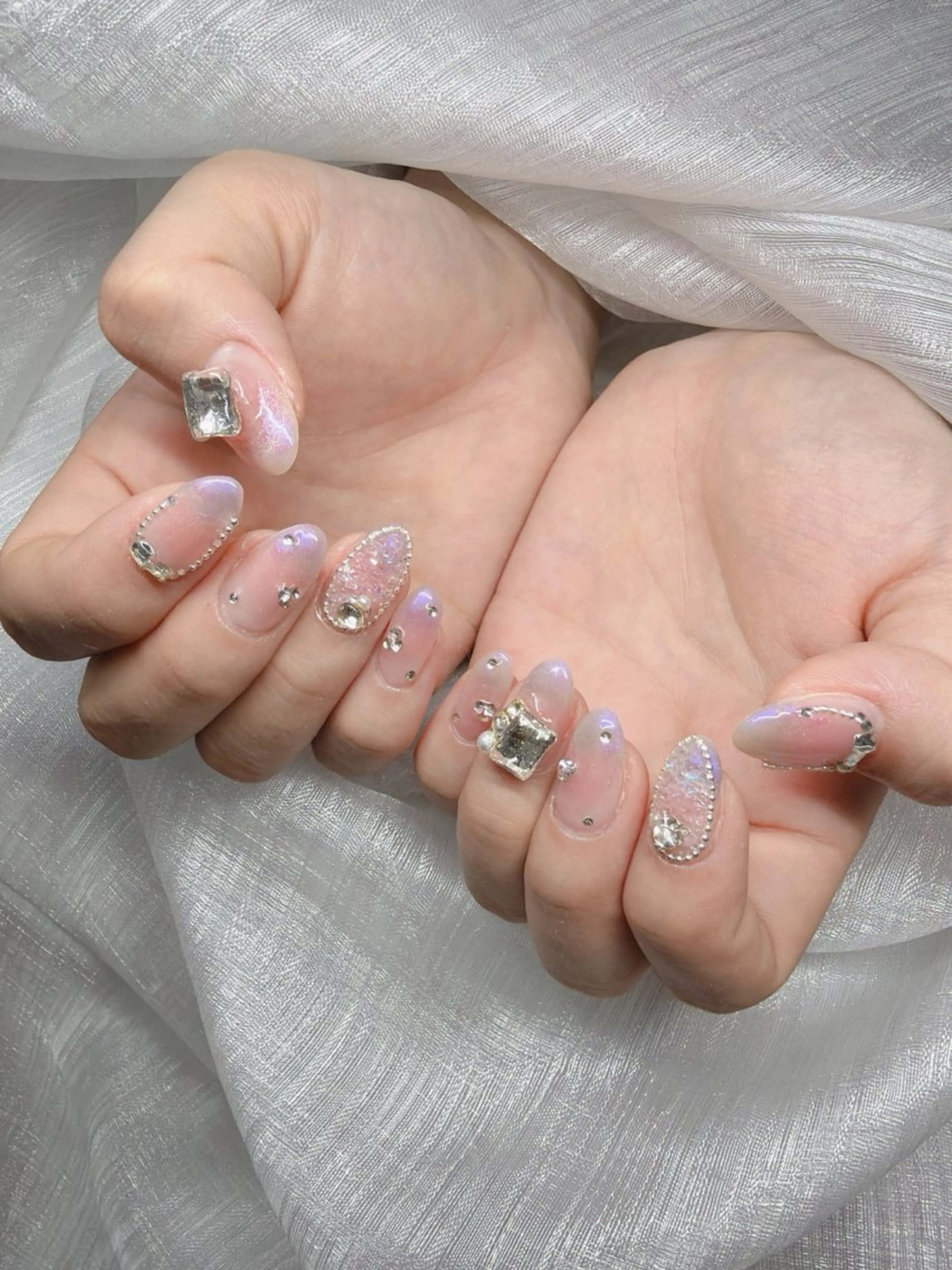 ネイル 長さ出し グラデーション 卒業式 キラキラネイル マグネットネイル ハンドネイル Lee Nailsのネイルデザイン