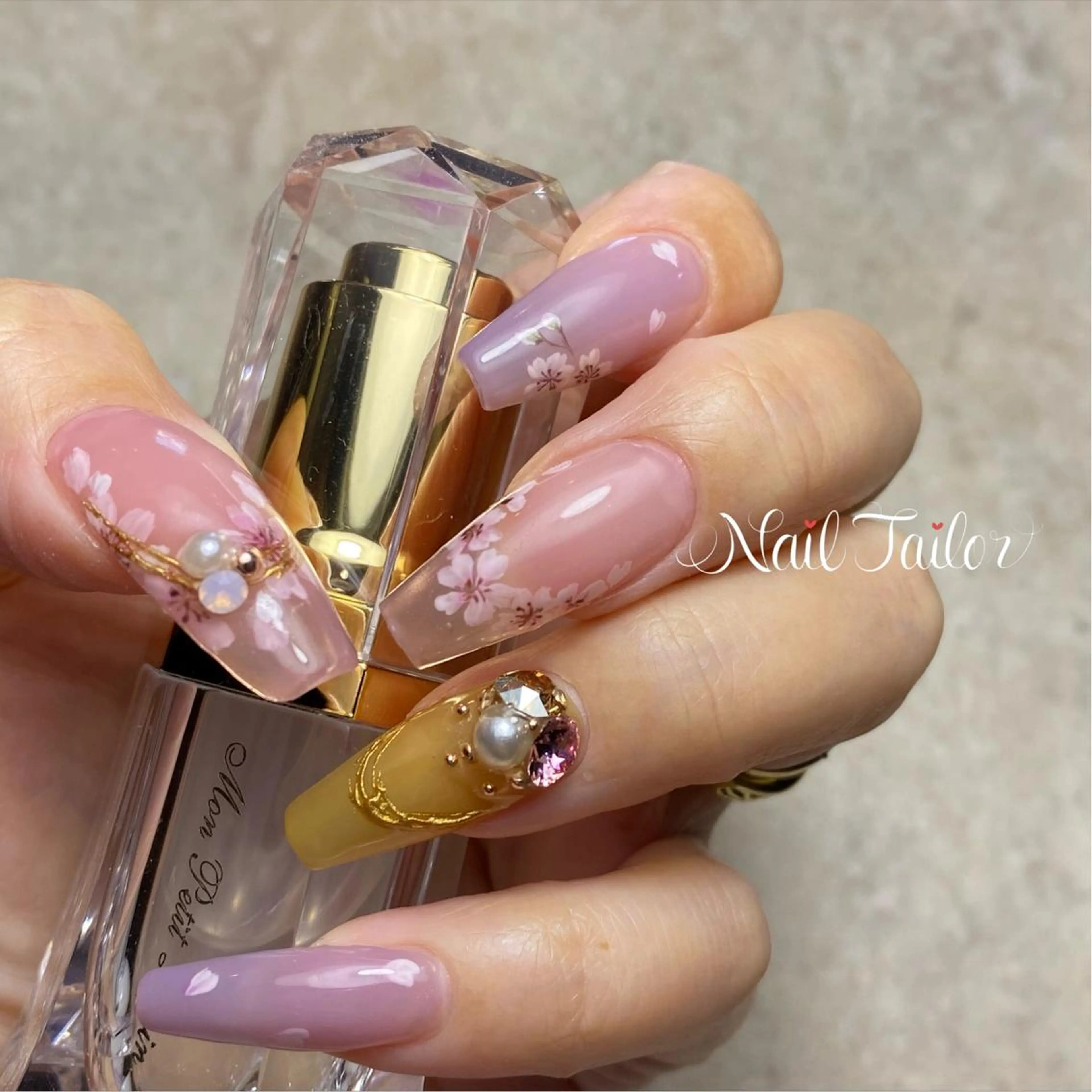 ネイル アートネイル 桜ネイル クリアネイル 長さ出し ジェルネイル ハンドネイル 〜Nail Tailor〜　ネイルテイラー所属・NailTailor ネイルテイラーのネイルデザイン
