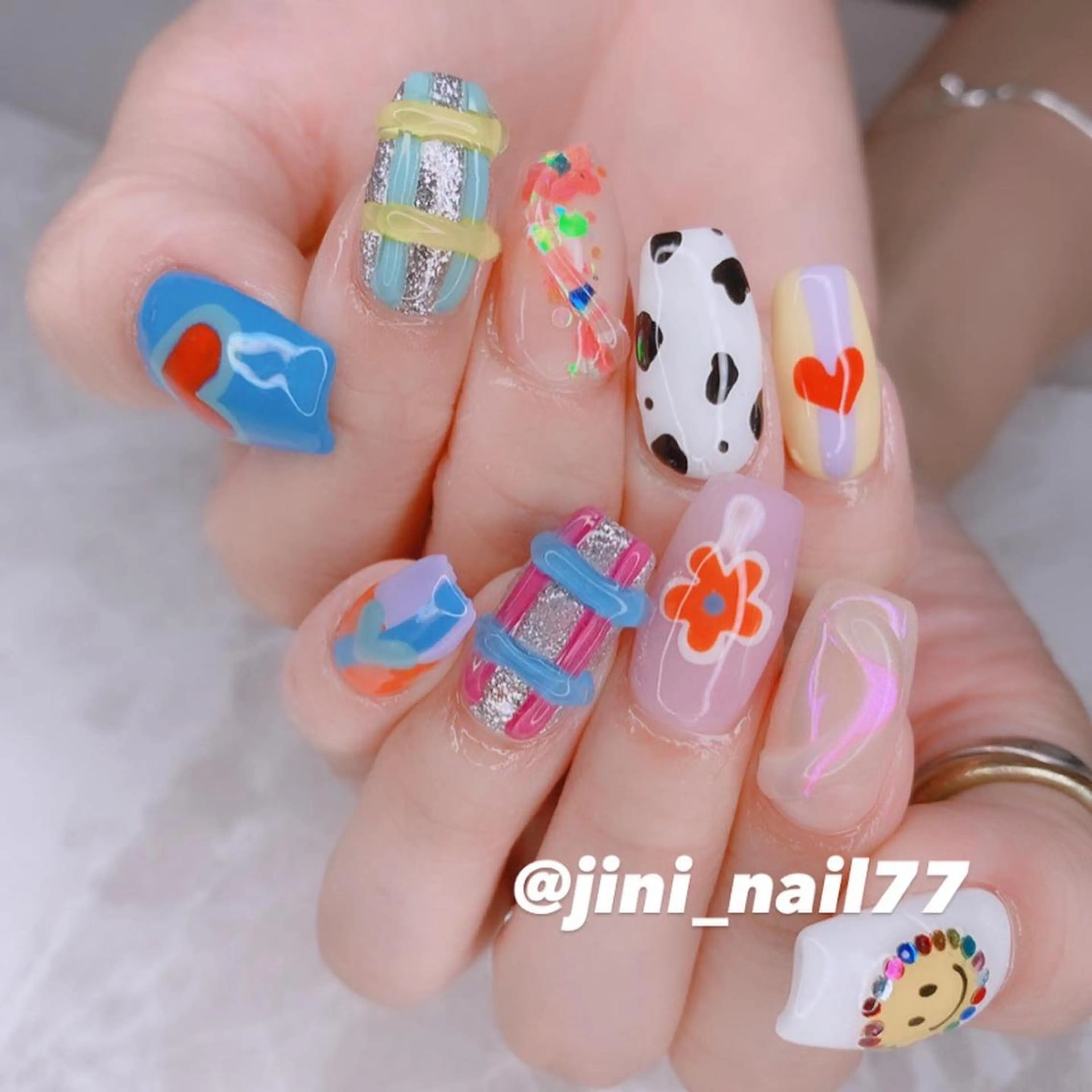 ネイル JINI NAIL所属・ジニ ネイルのネイルデザイン
