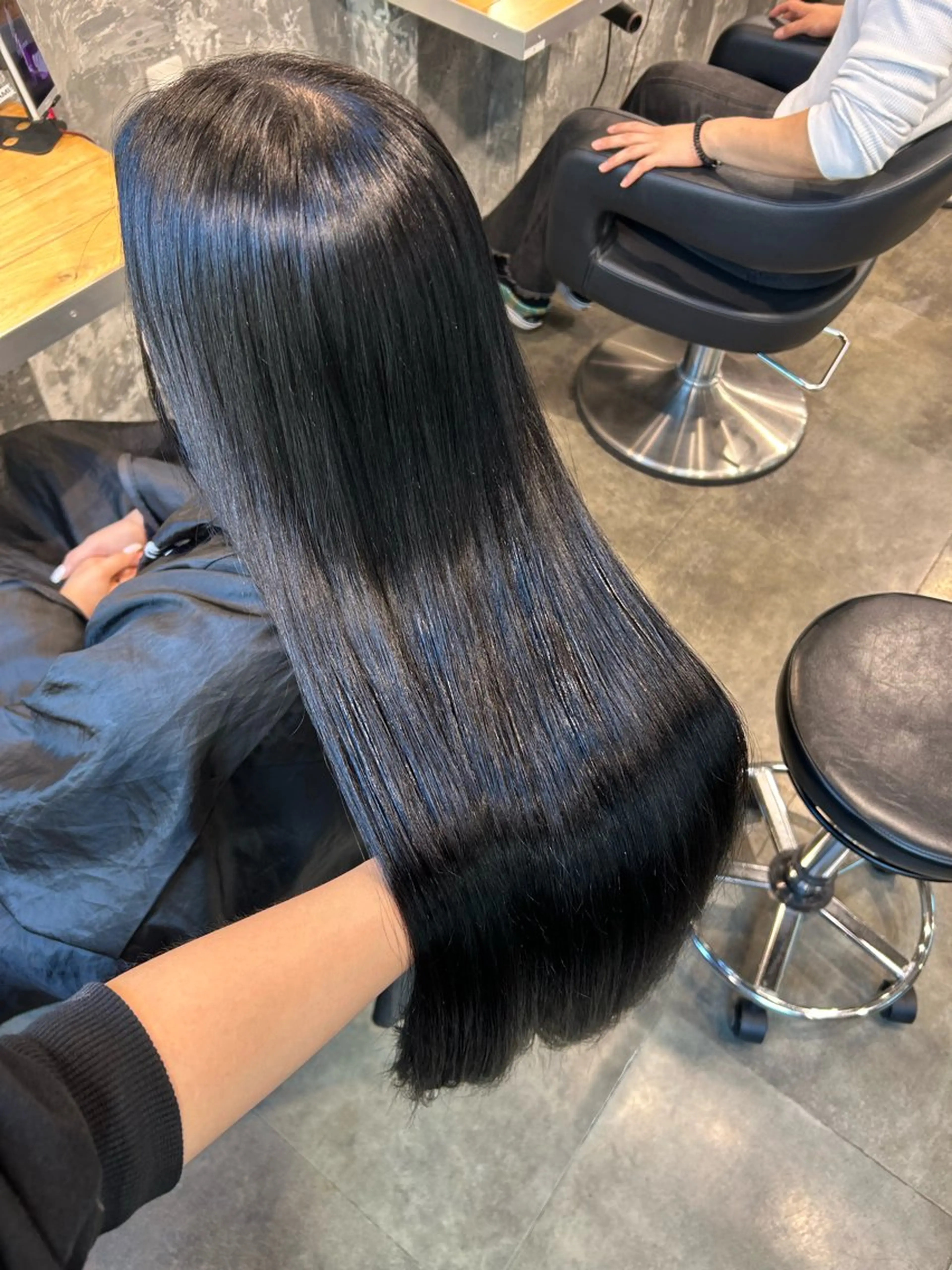 ロング ヘアカラー トリートメント 寒色カラー🫧 HINAKO💙のヘアスタイル