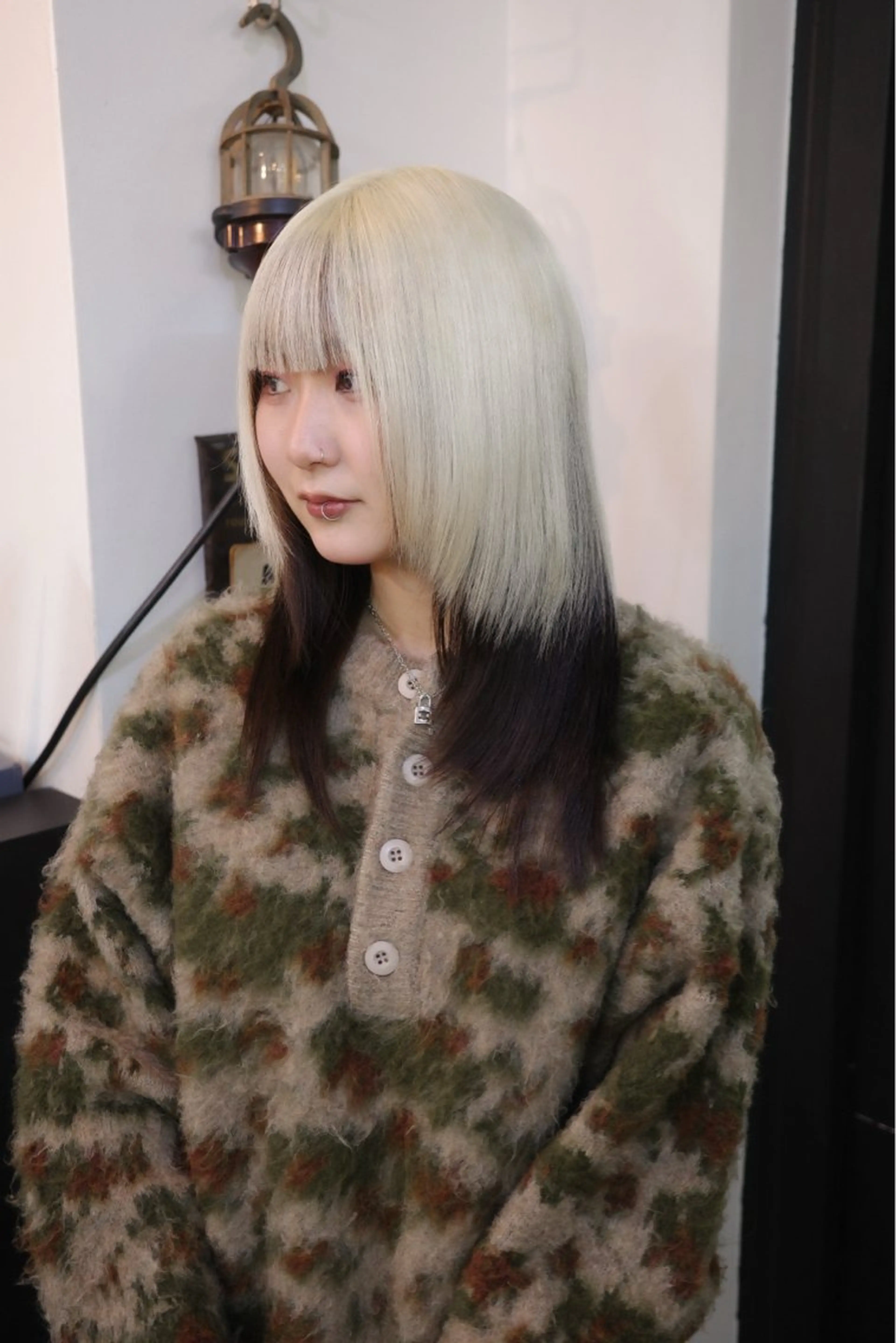 セミロング カラー ヘアカラー YADO所属・ハイトーンカラー ⭐️NAZUNAのヘアスタイル