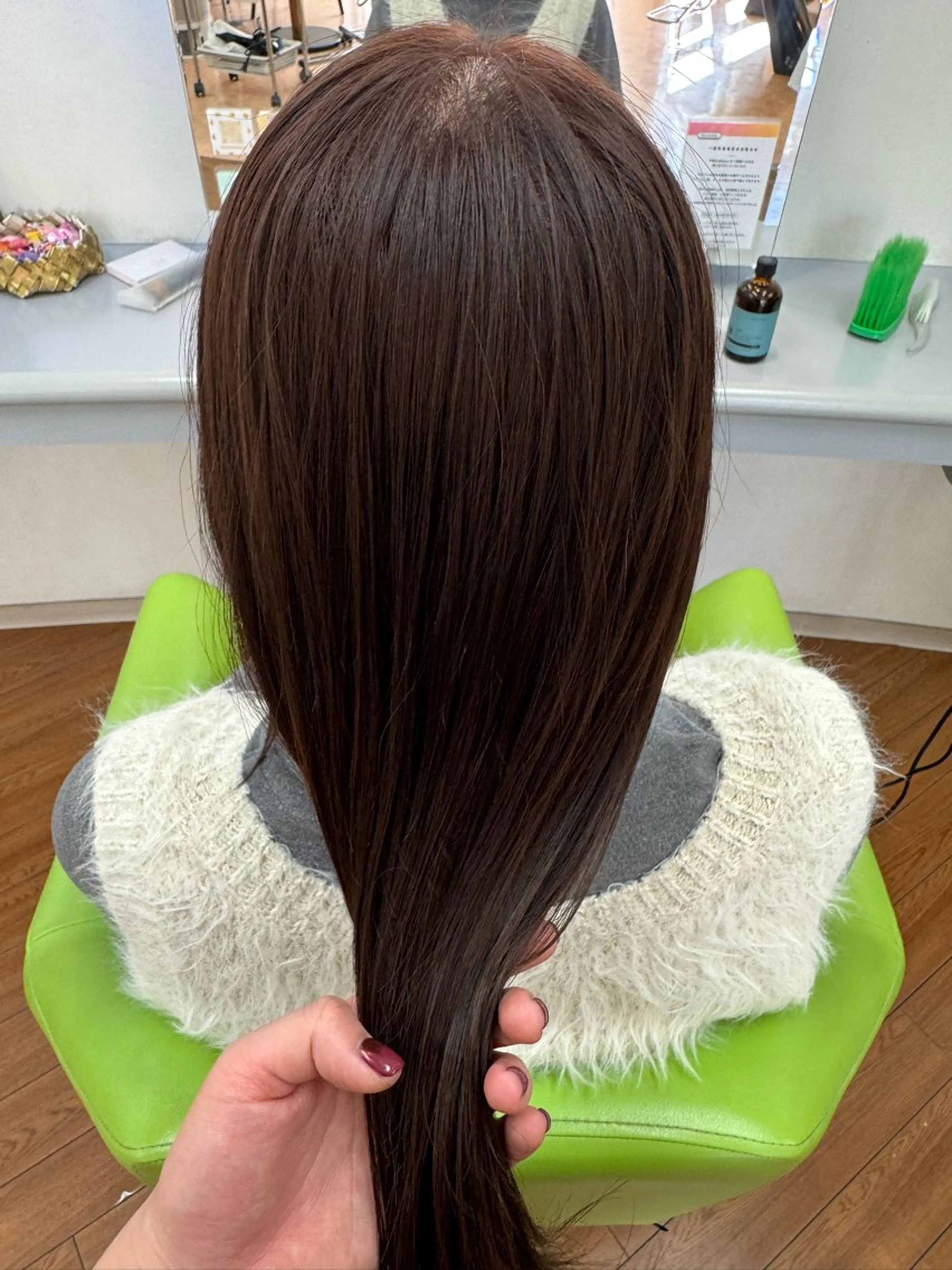 セミロング カラー ブラウンカラー 透明感カラー パープルカラー パープルブラウン ヘアカラー μ.Akane所属・μ Akaneのヘアスタイル