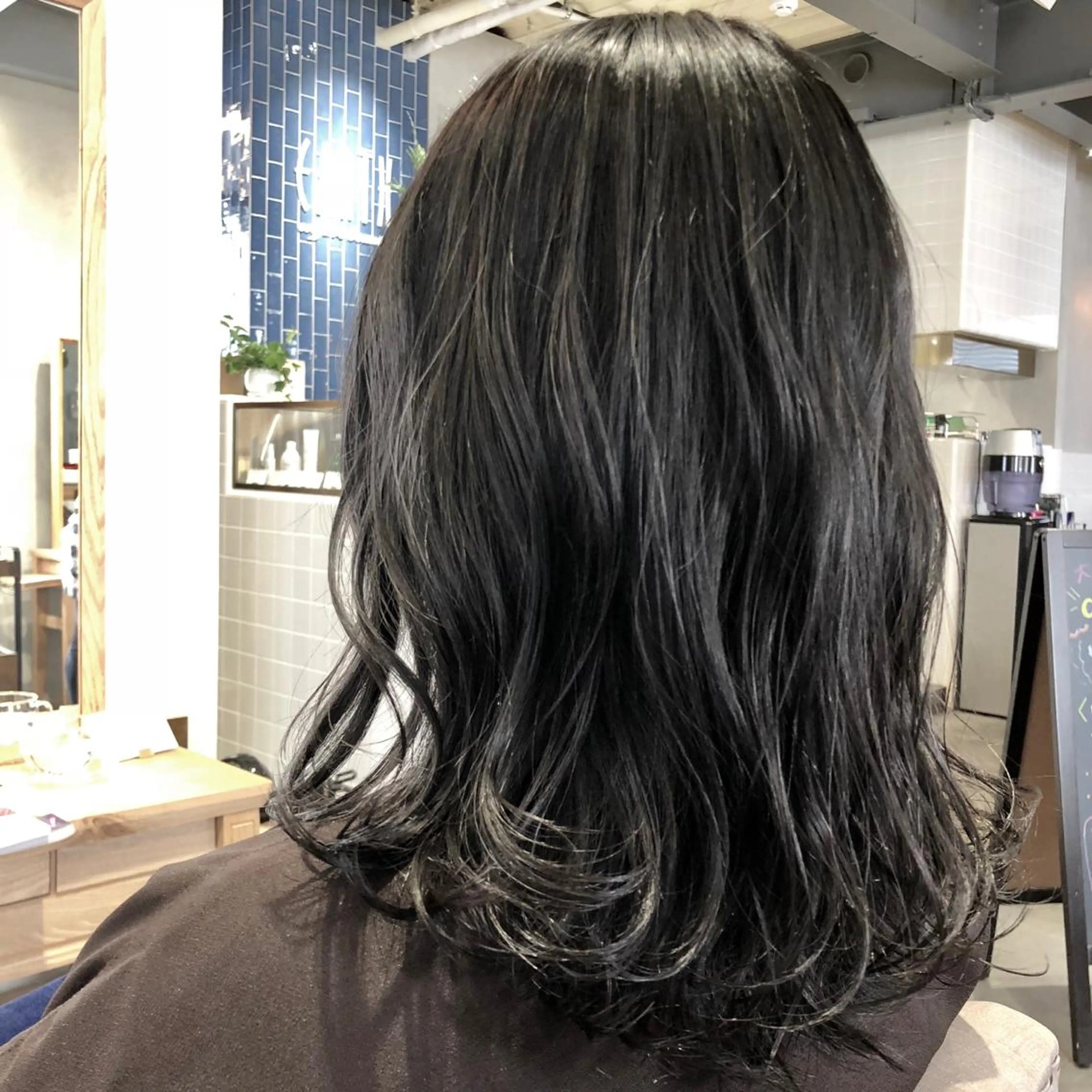 セミロング カラー 骨格補正似合わせ カット阿部建のヘアスタイル