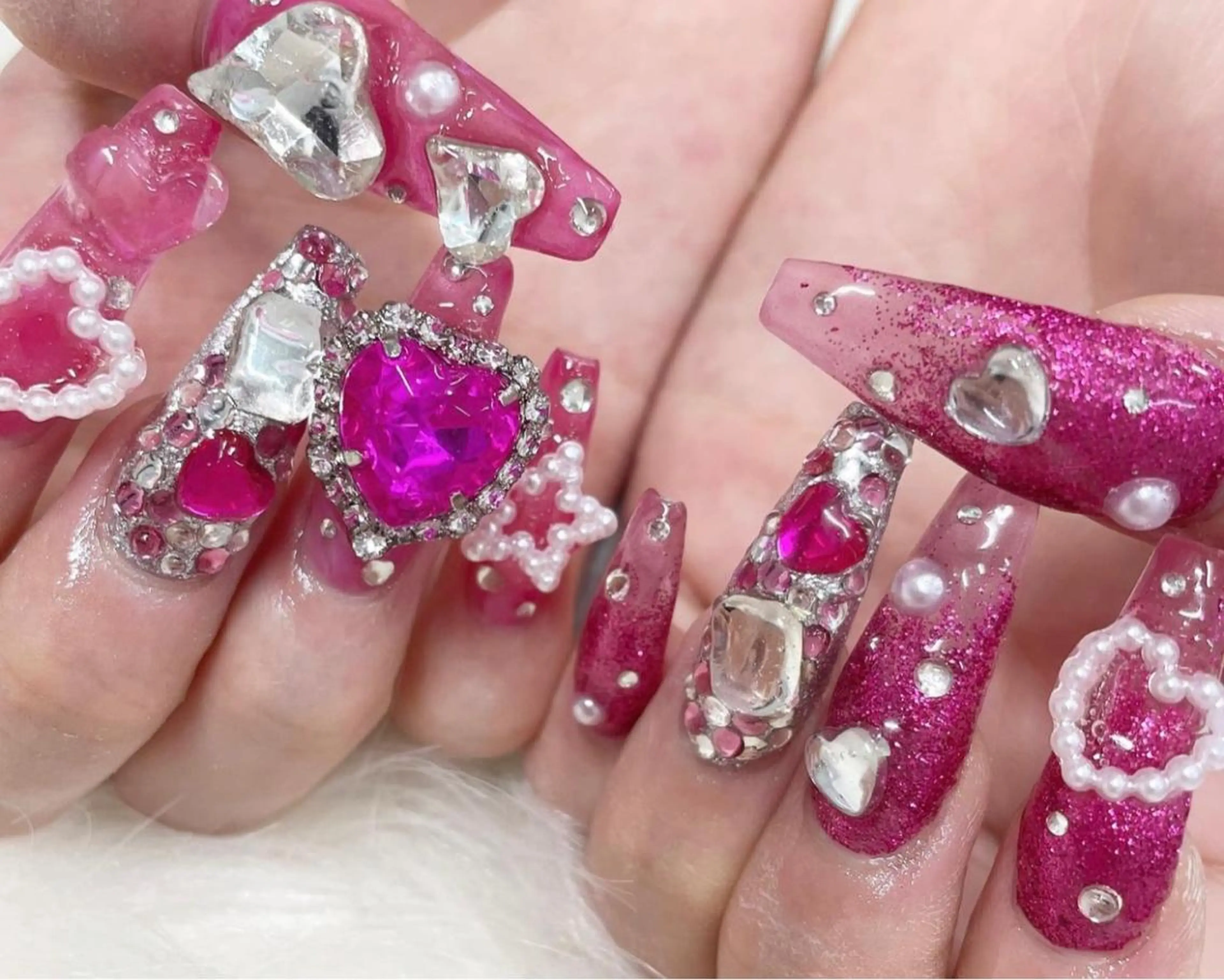 ネイル ハート キラキラネイル ピンク スカルプネイル NAILSGOGO shibuyaのネイルデザイン