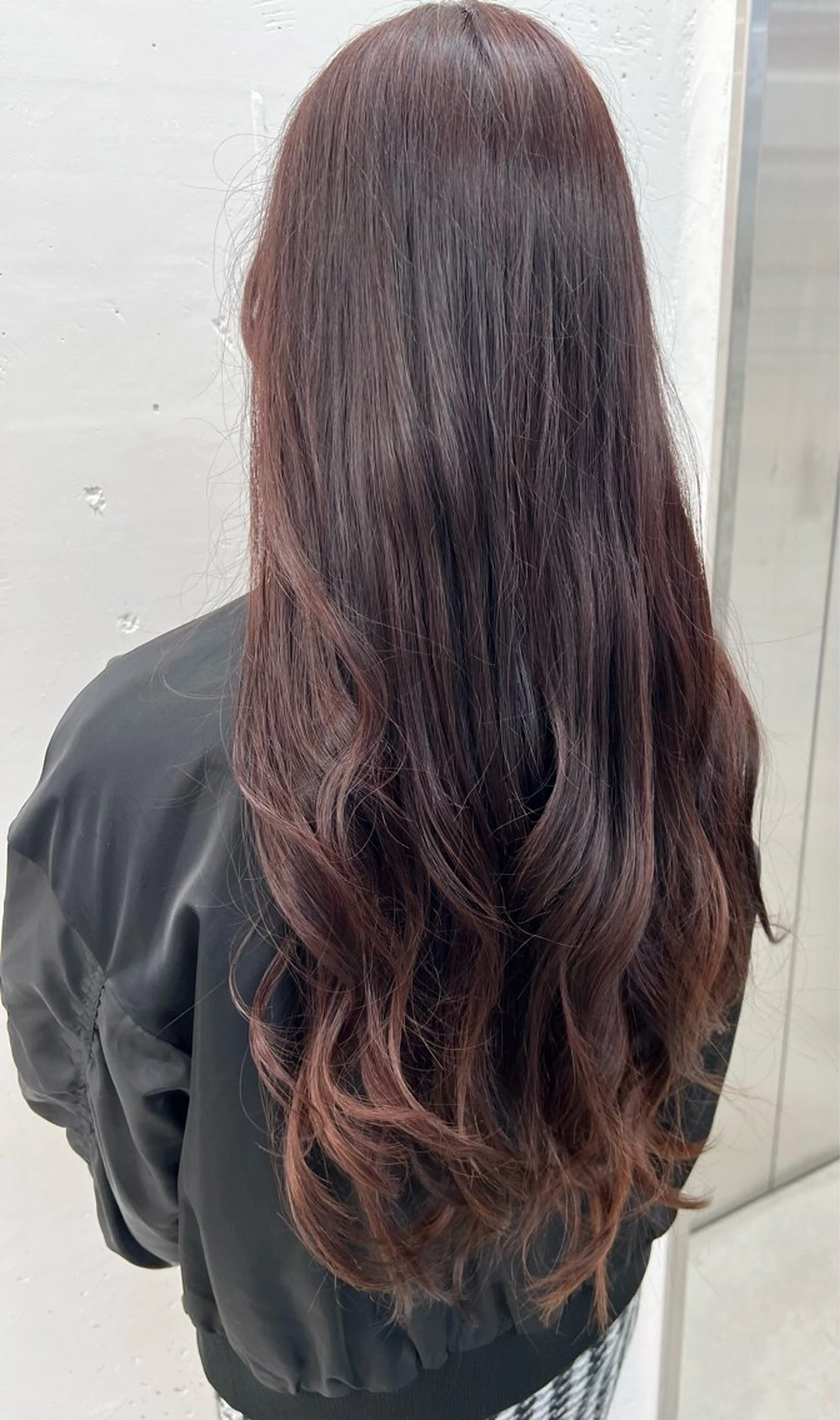 ロング カラー ブラウンカラー ラベンダーカラー ヘアカラー トリートメント あすか JILLSTUDIOのヘアスタイル