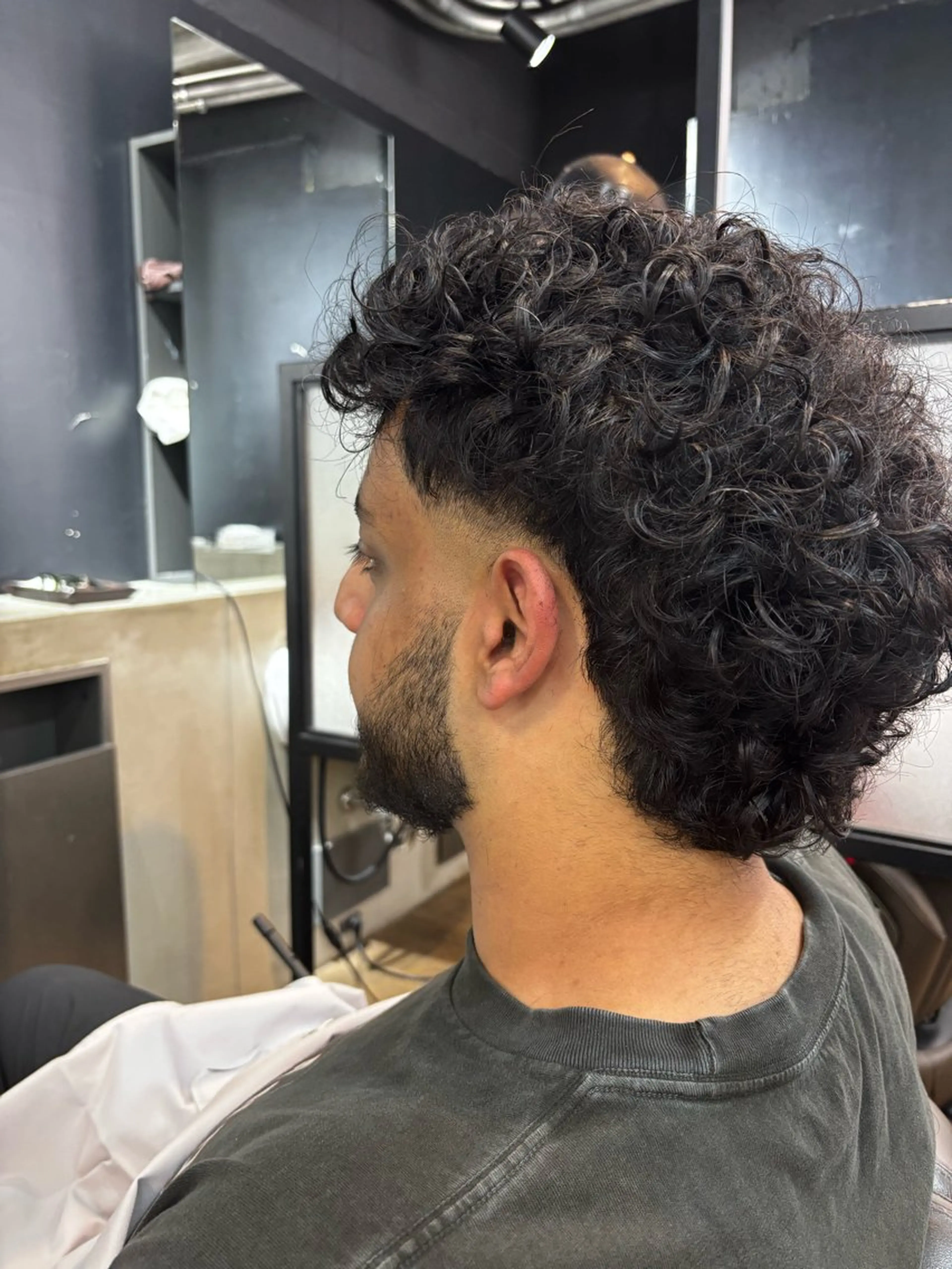 ミディアム CHROM TOKYO the  Barber 新宿店所属・畠山 敦匡のヘアスタイル