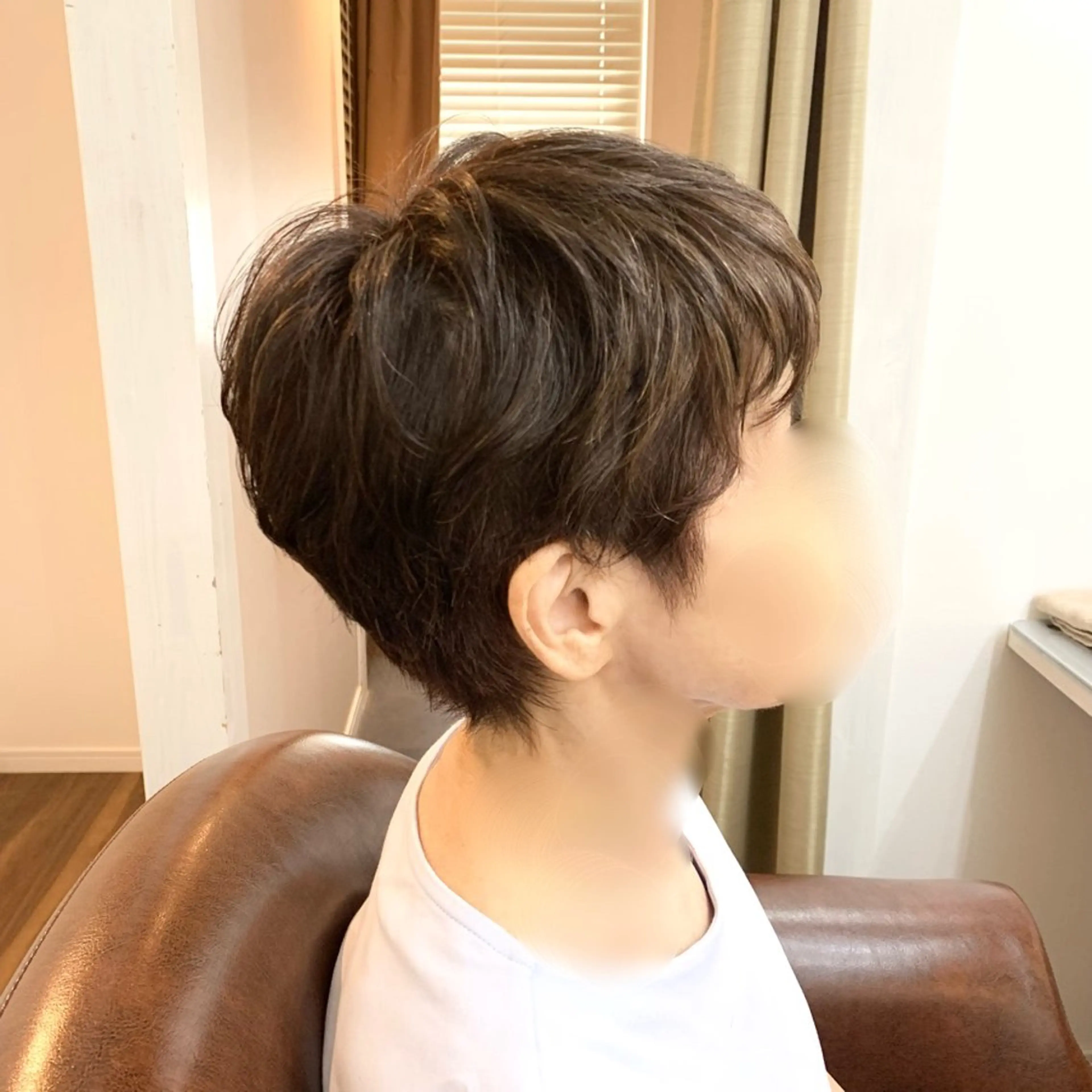 ショート カラー パーマ ショートヘア elua kanekoの眉毛・アイブロウイメージ