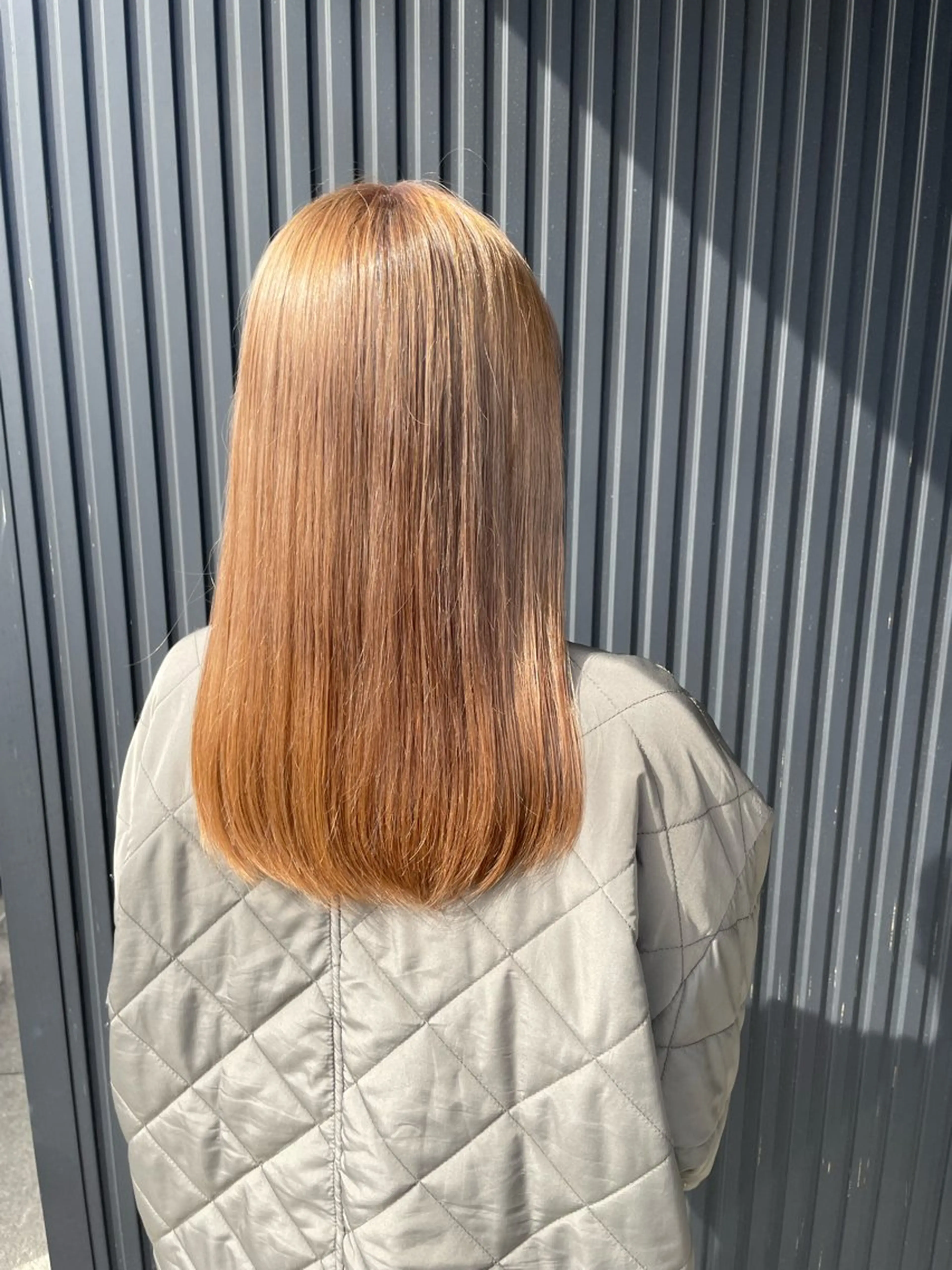 セミロング カラー ベージュカラー ヘアカラー 山本 あやめ子のヘアスタイル