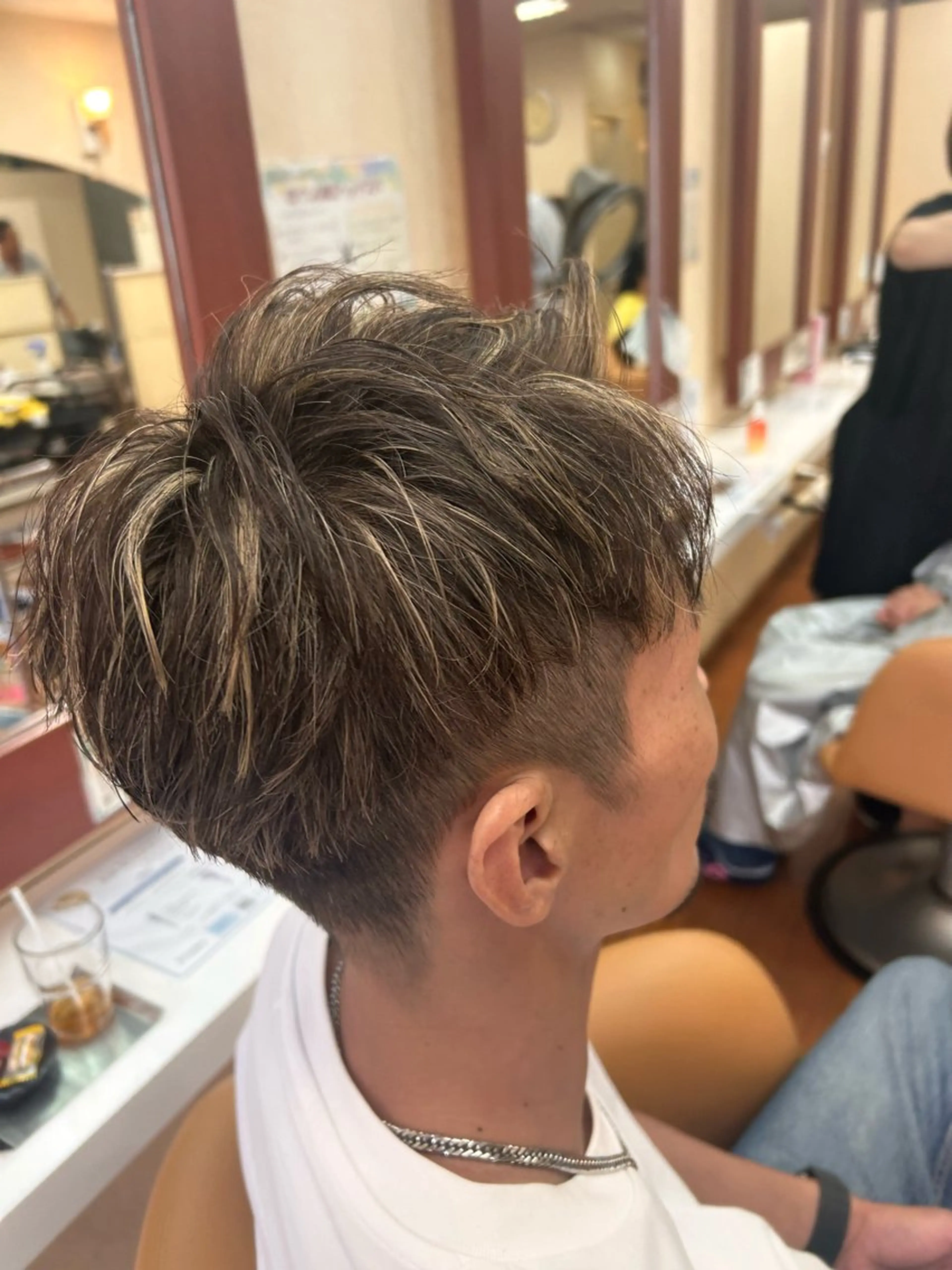 ショート カラー ハイライトカラー ハイライト ヘアカラー 濱川 良栄のヘアスタイル