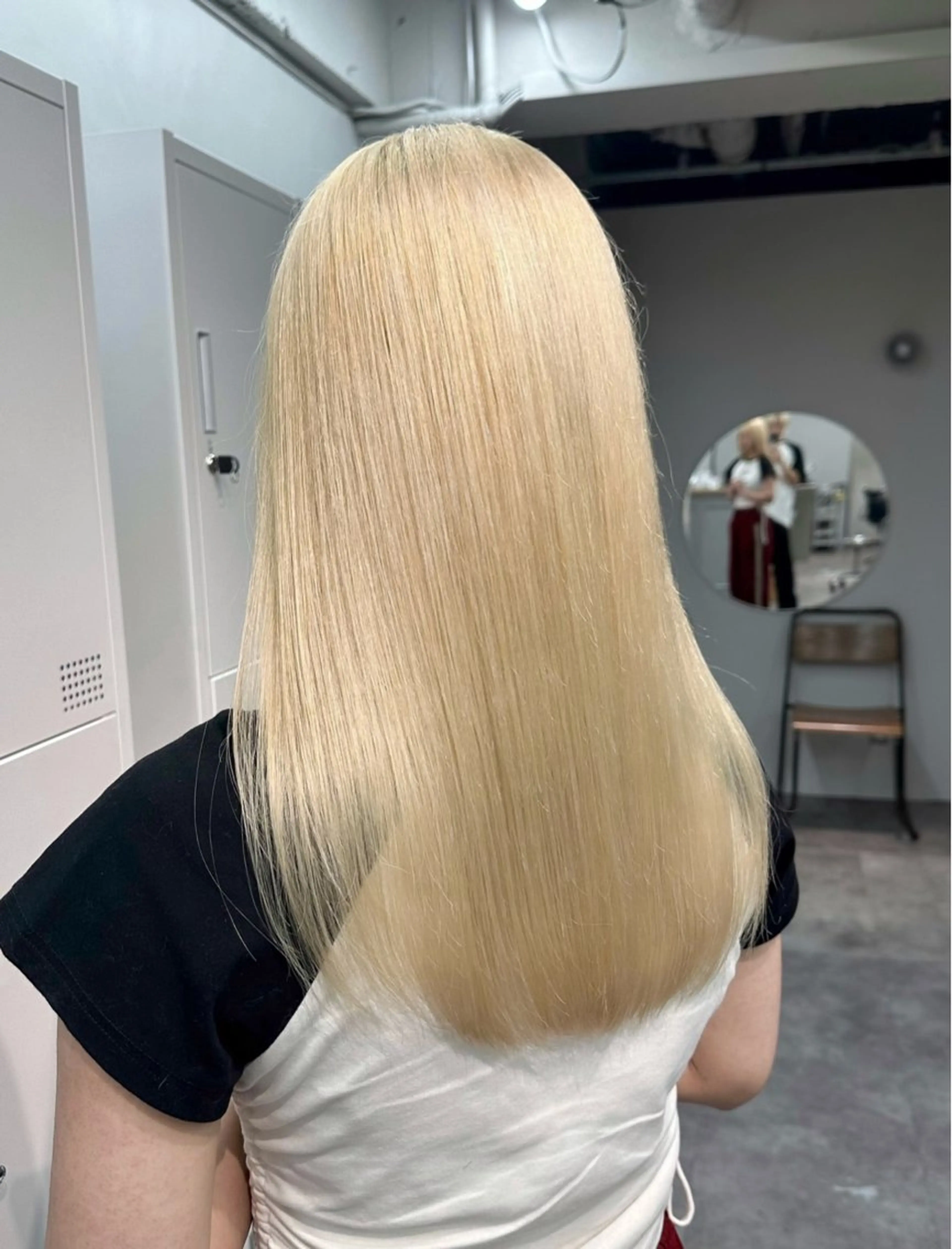 ロング 池袋🫧mio🫧 透明感ワンカラー🫧のヘアスタイル
